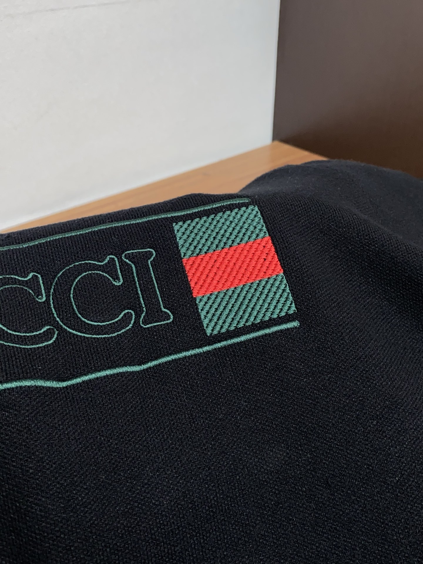 Gucci Basic Clothing Wool M-l-xl
