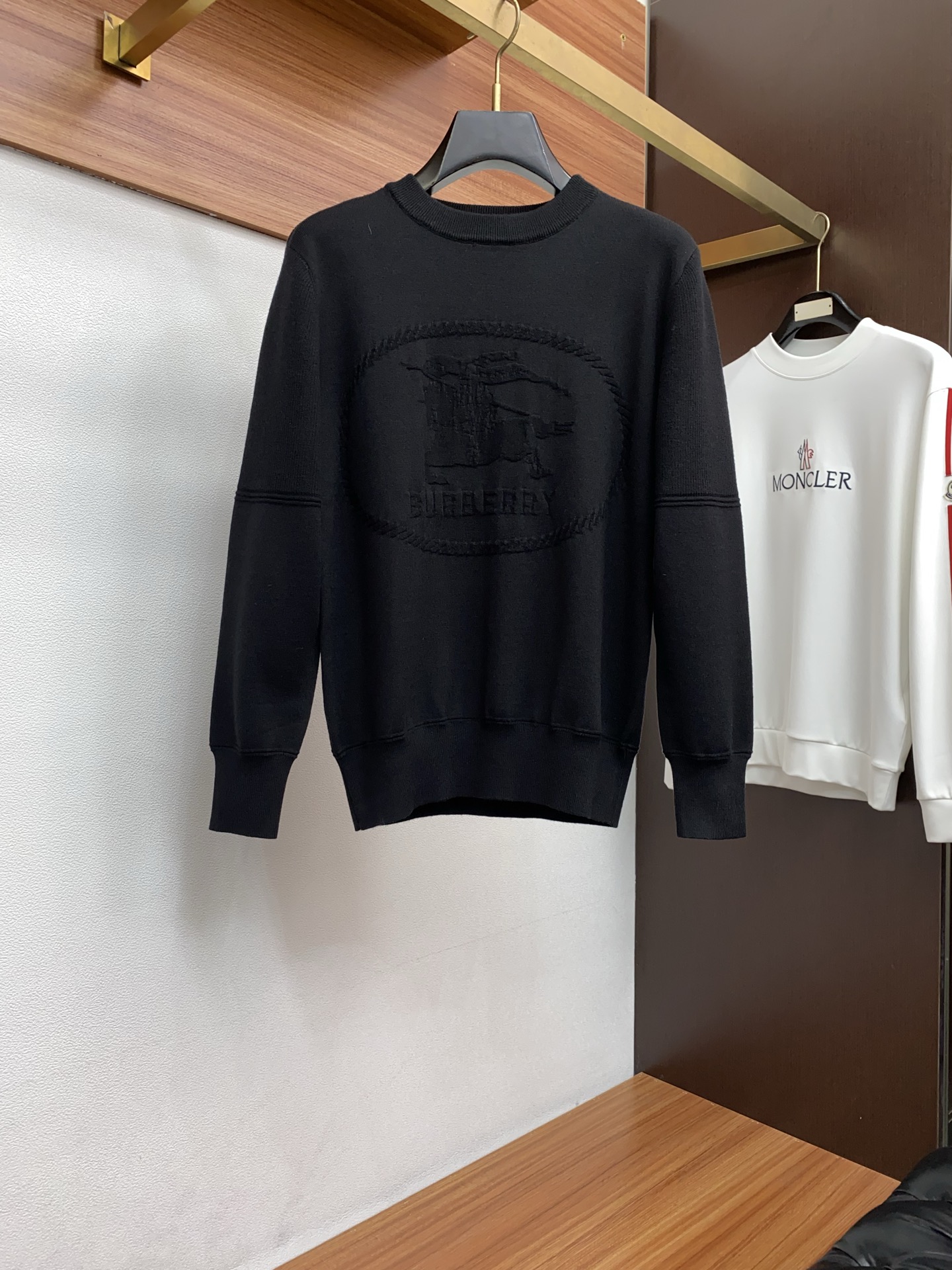 Burberry Basic Clothing Wool M-l-xl