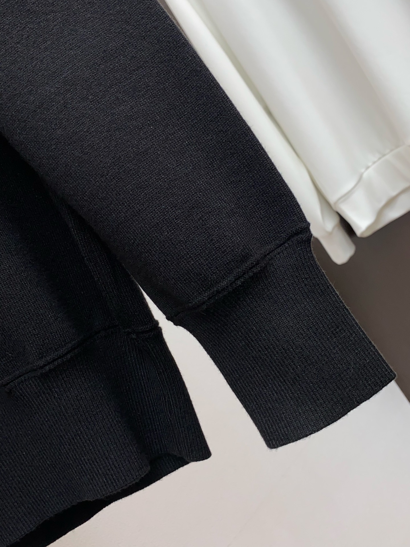 Burberry Basic Clothing Wool M-l-xl