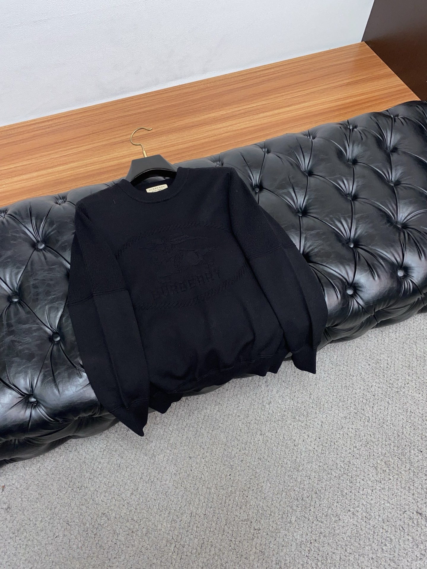 Burberry Basic Clothing Wool M-l-xl