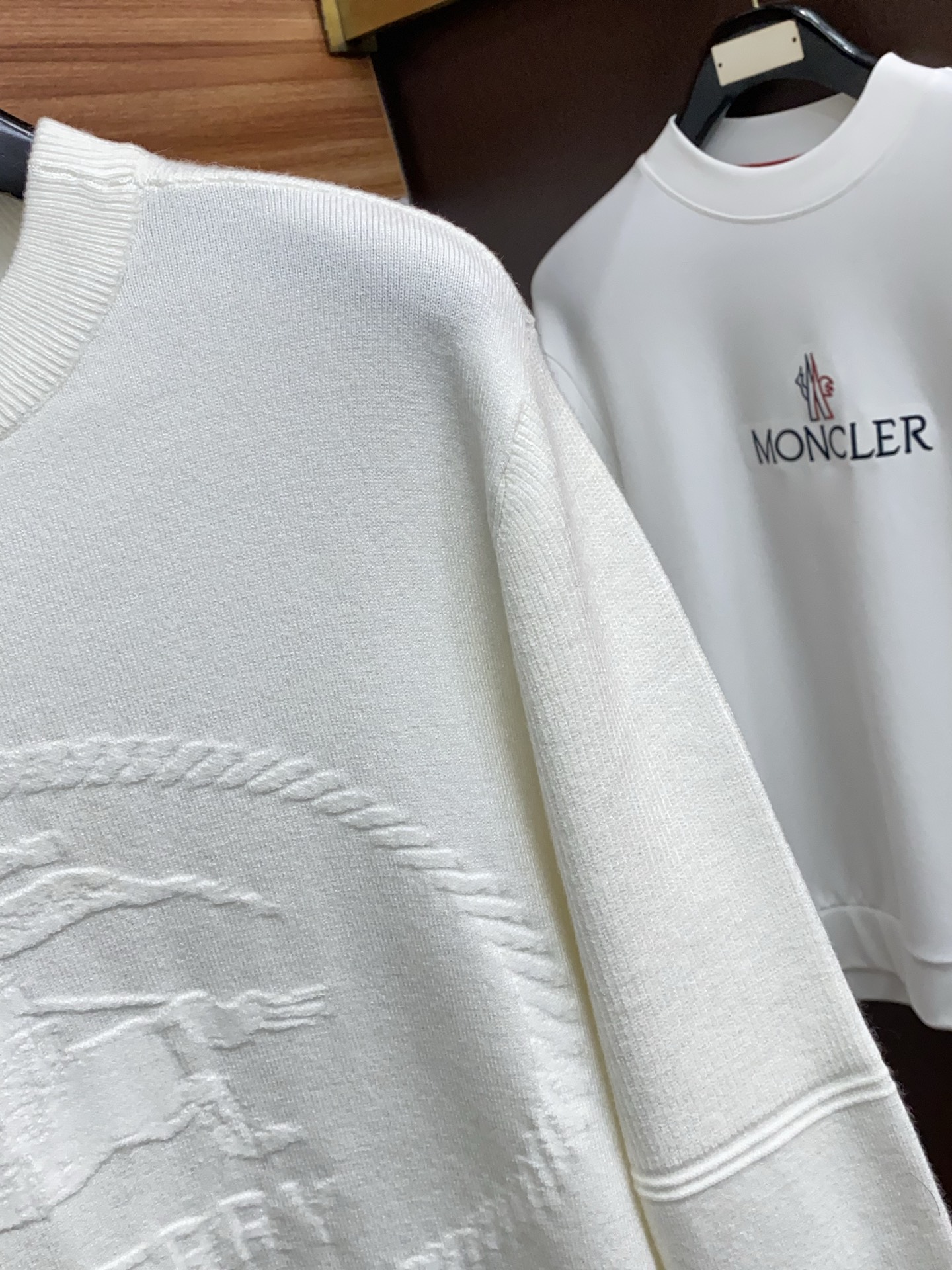 Burberry Basic Clothing Wool M-l-xl