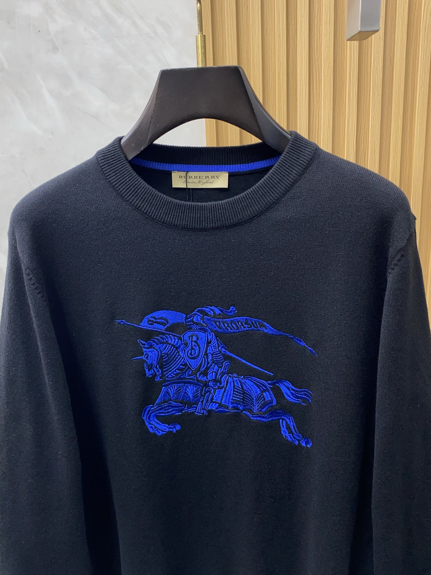 Burberry Basic Clothing Wool M-l-xl