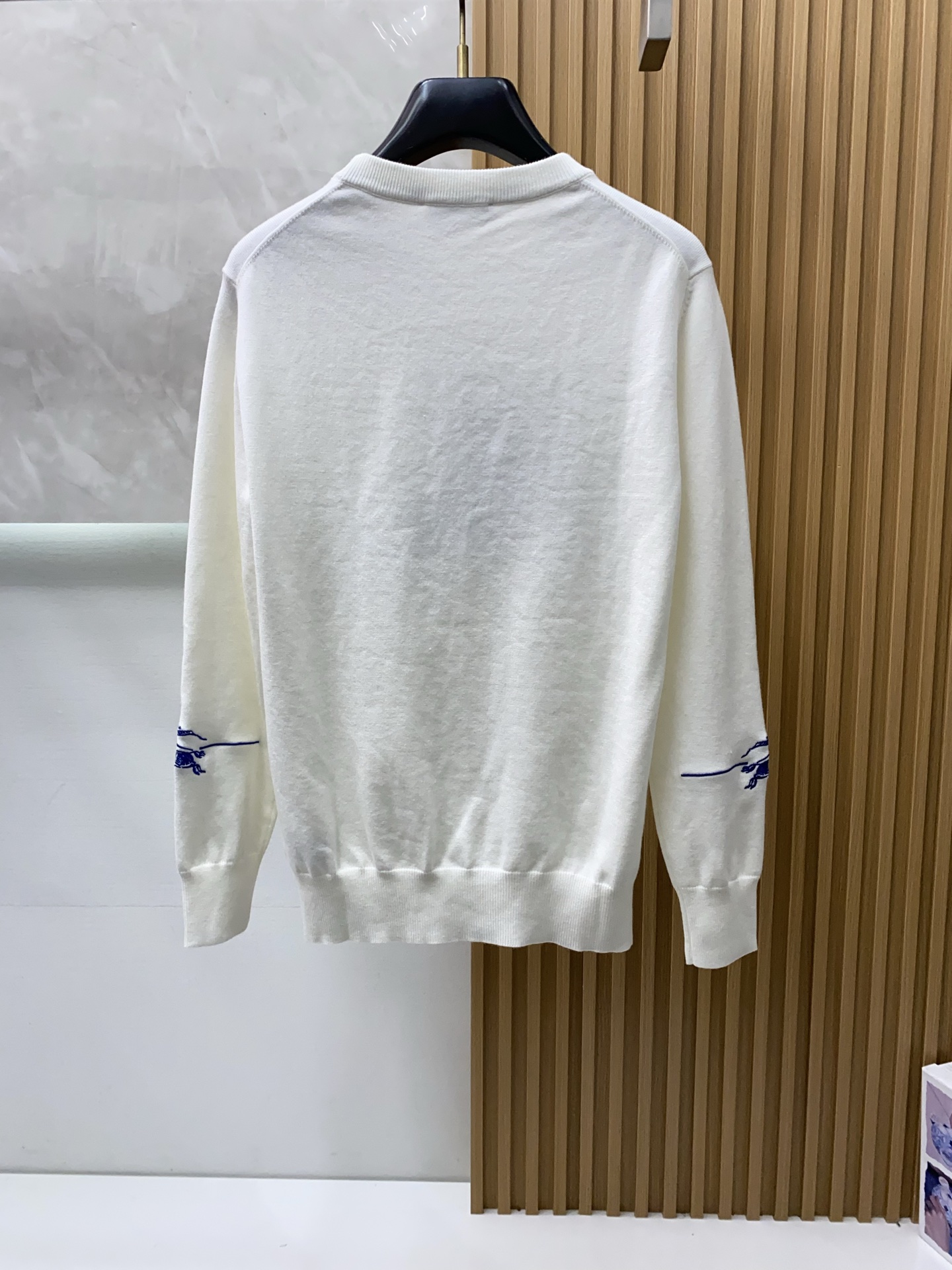 Burberry Basic Clothing Wool M-l-xl