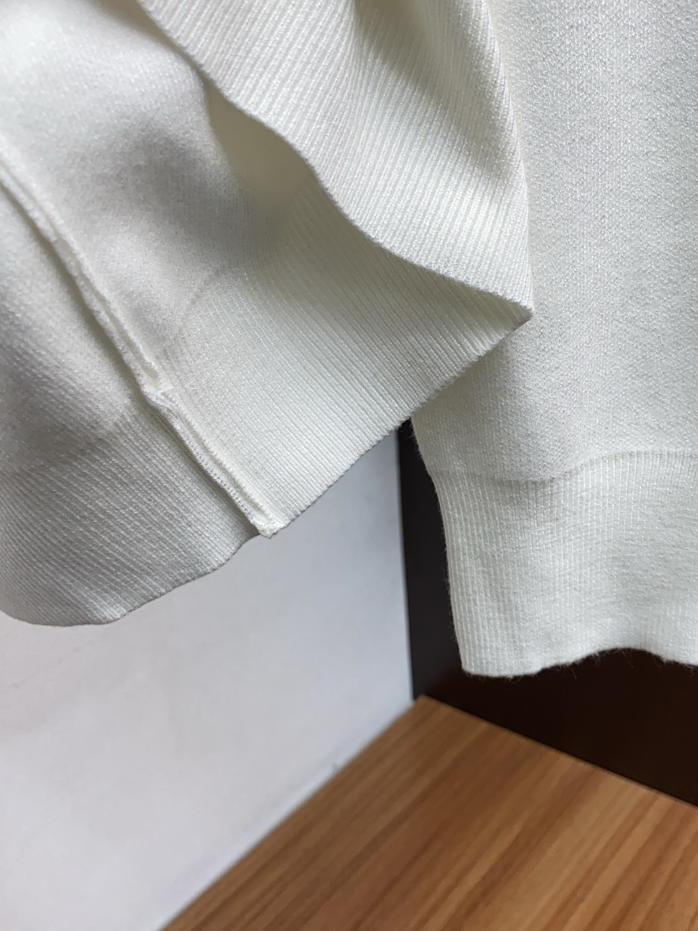 Burberry Basic Clothing Wool M-l-xl