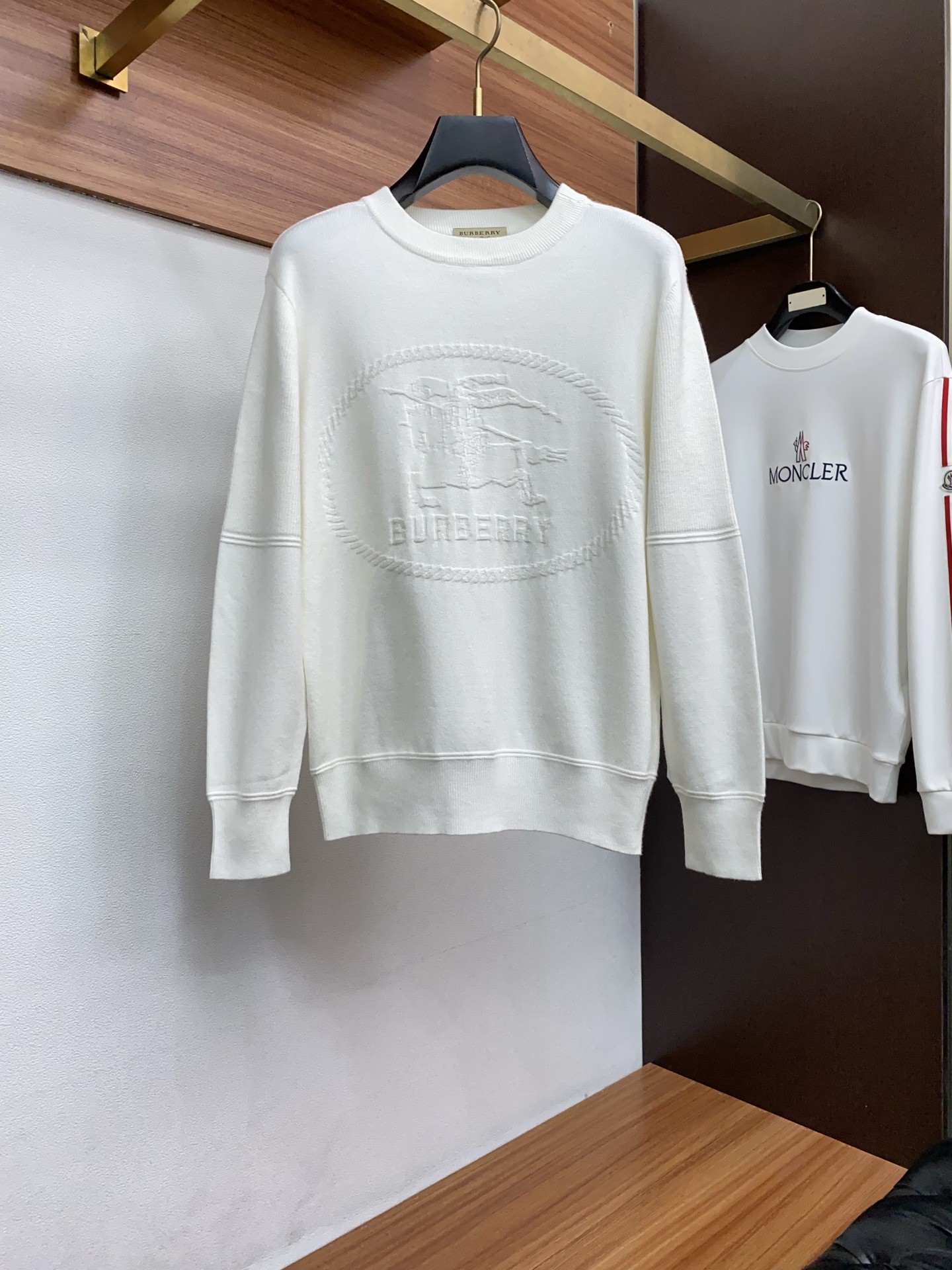Burberry Basic Clothing Wool M-l-xl
