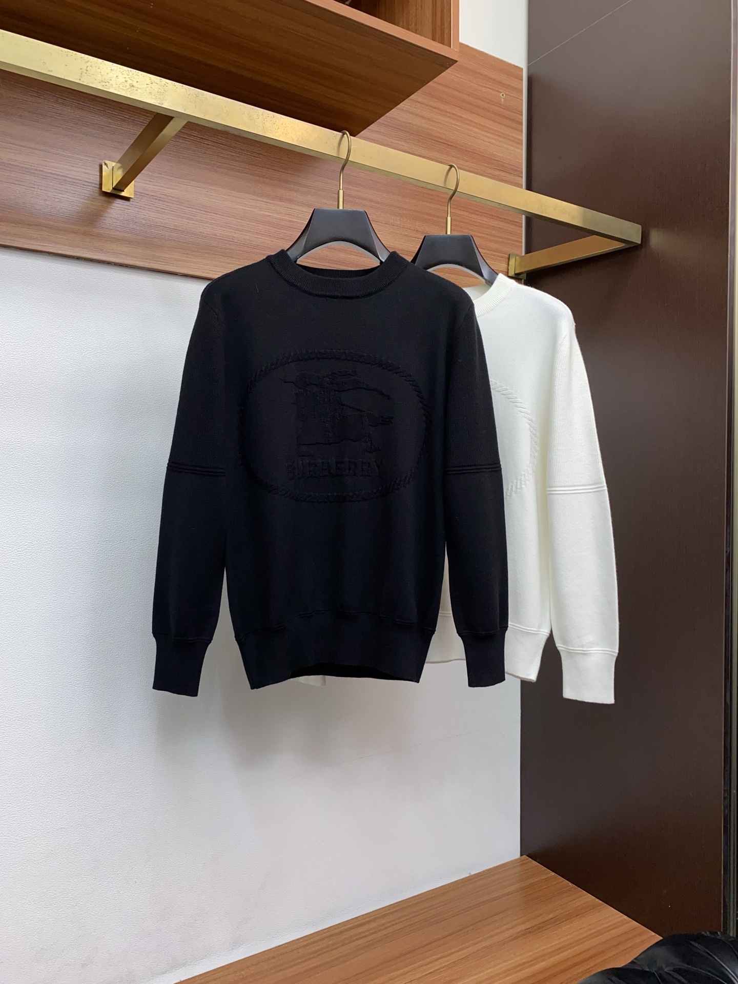 Burberry Basic Clothing Wool M-l-xl