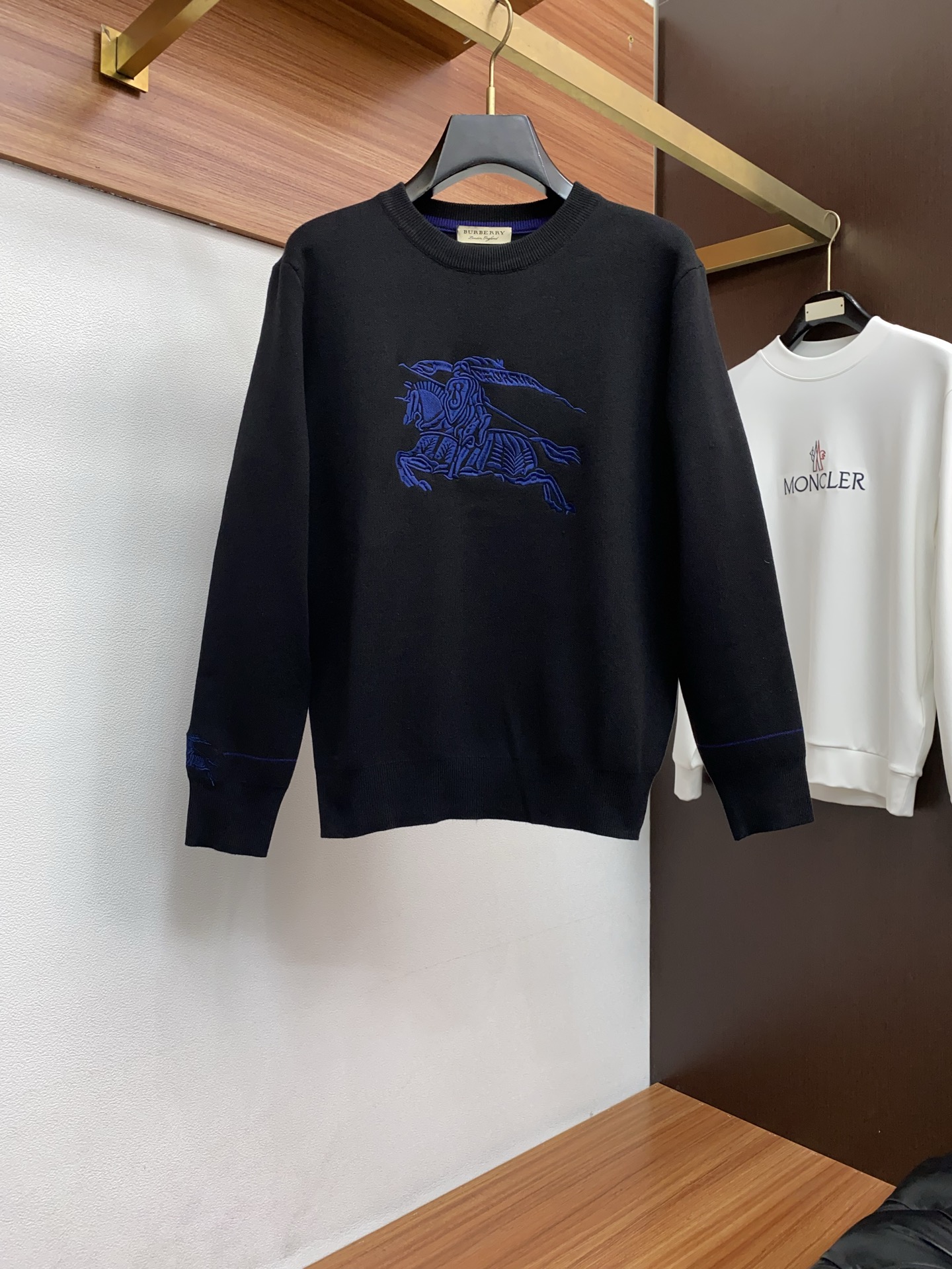 Burberry Basic Clothing Wool M-l-xl