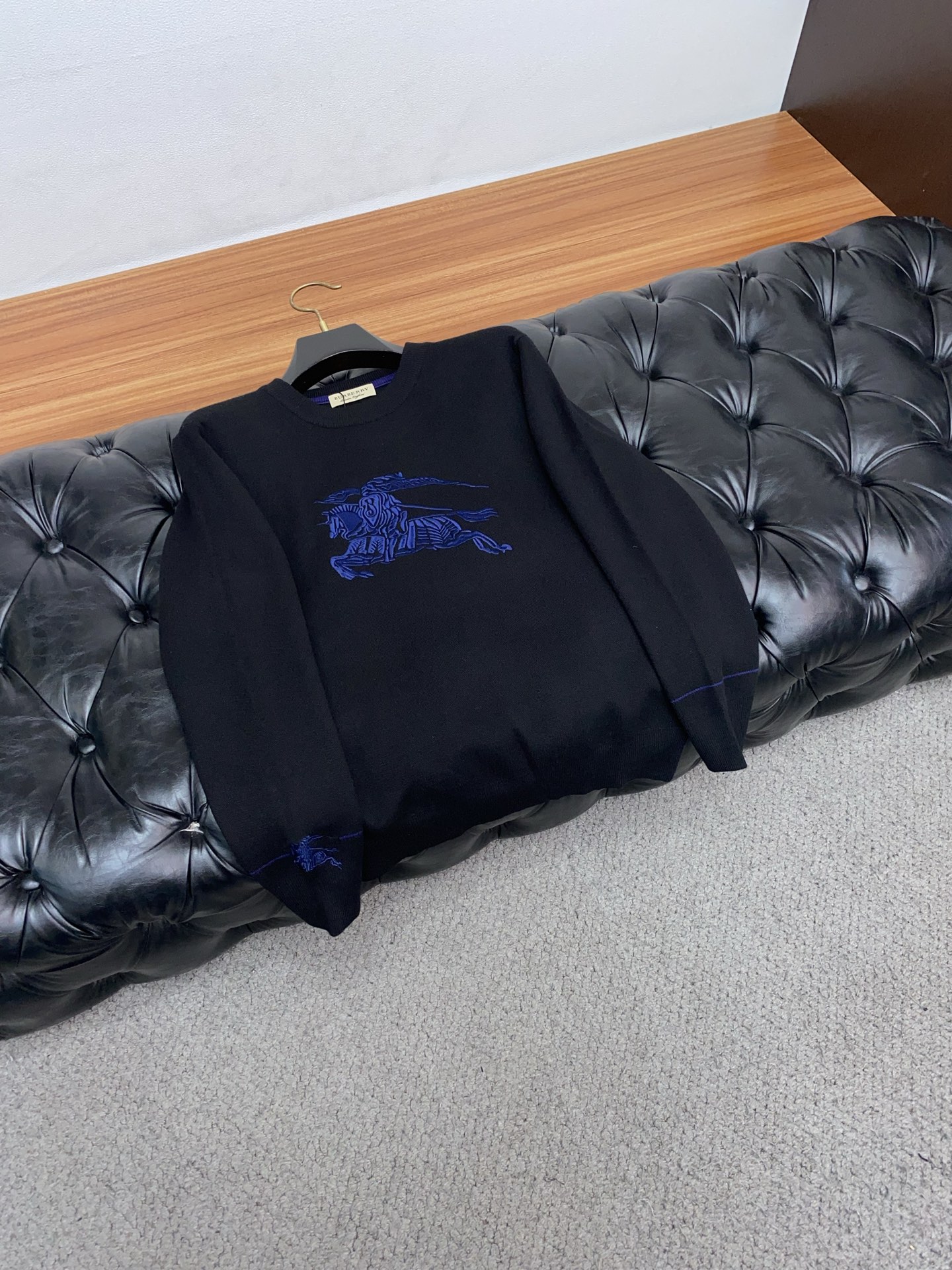 Burberry Basic Clothing Wool M-l-xl