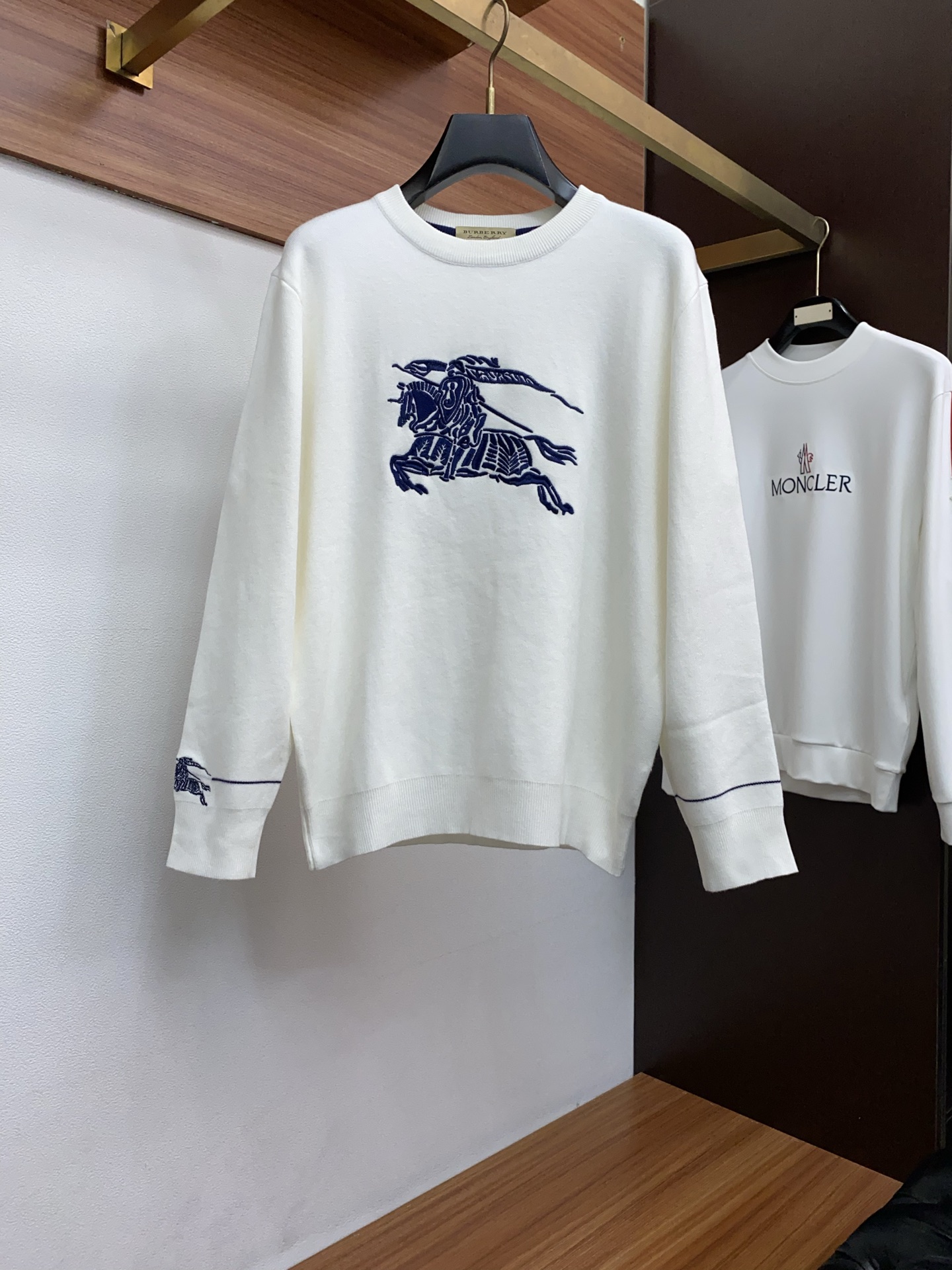 Burberry Basic Clothing Wool M-l-xl