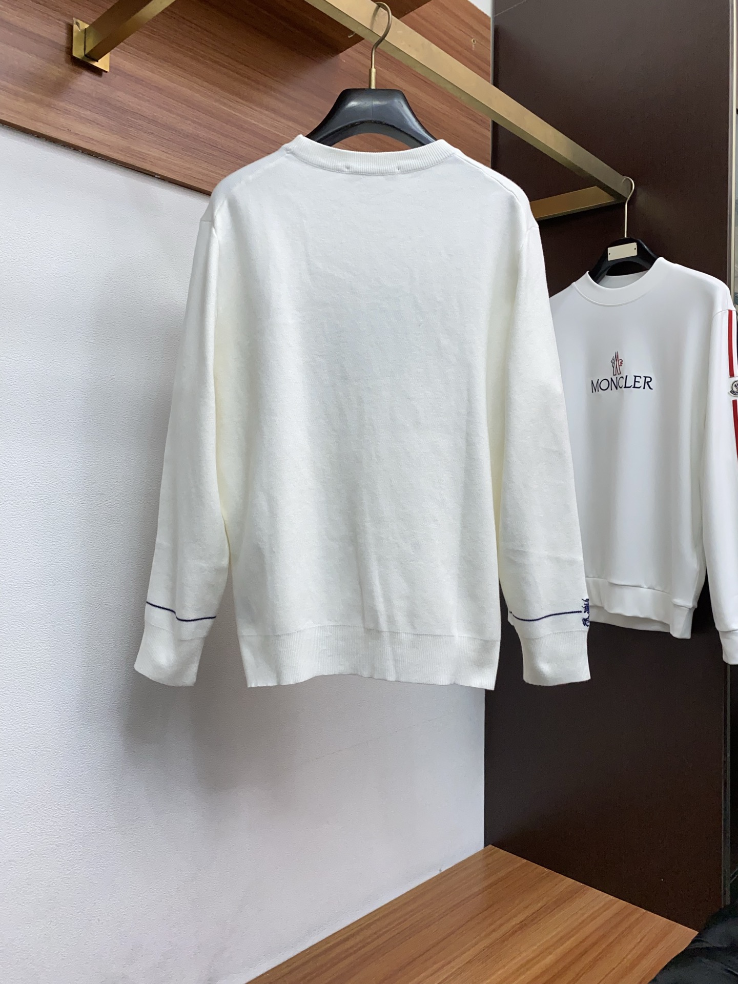 Burberry Basic Clothing Wool M-l-xl