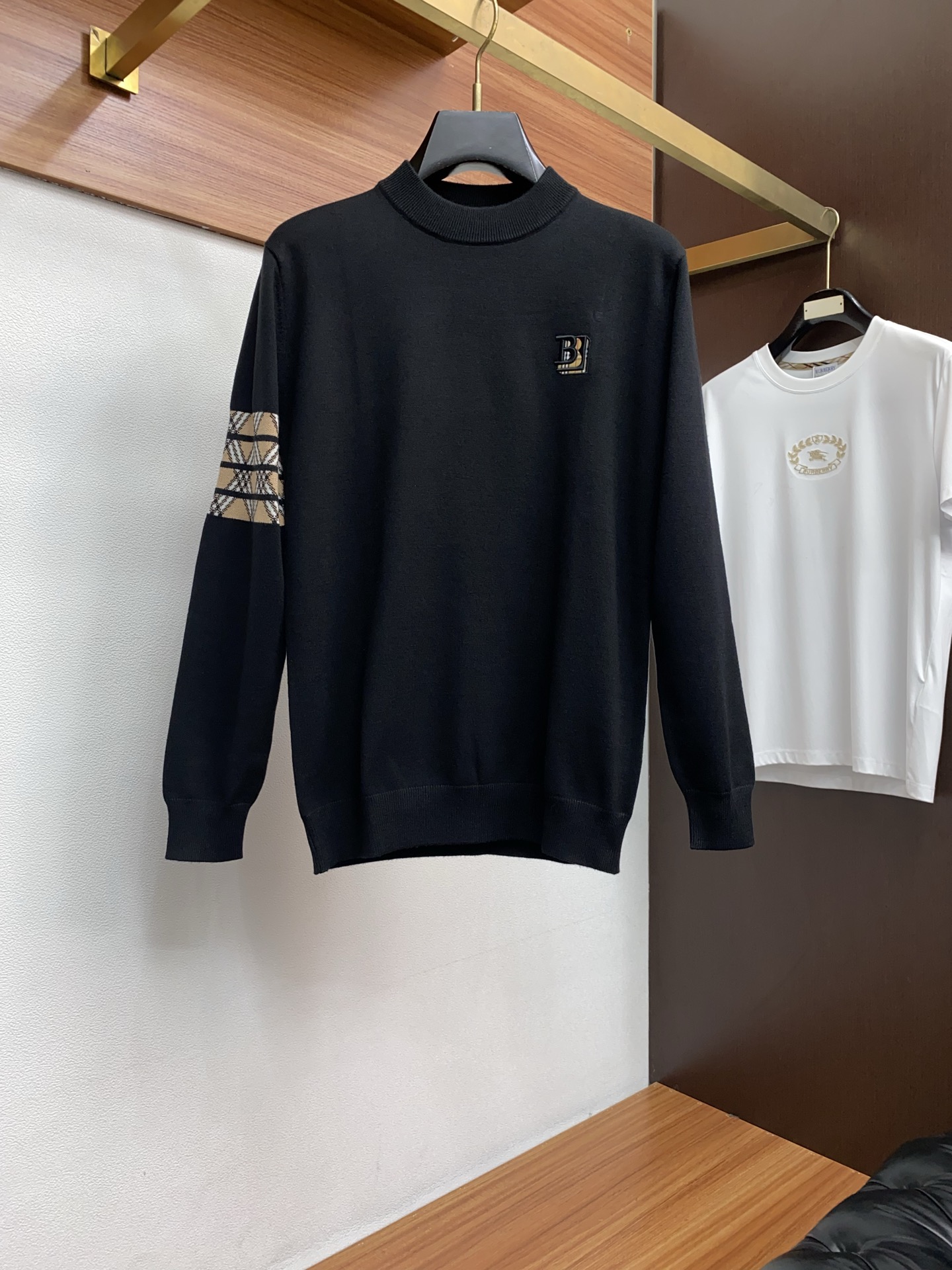 Burberry Basic Clothing Wool M-l-xl