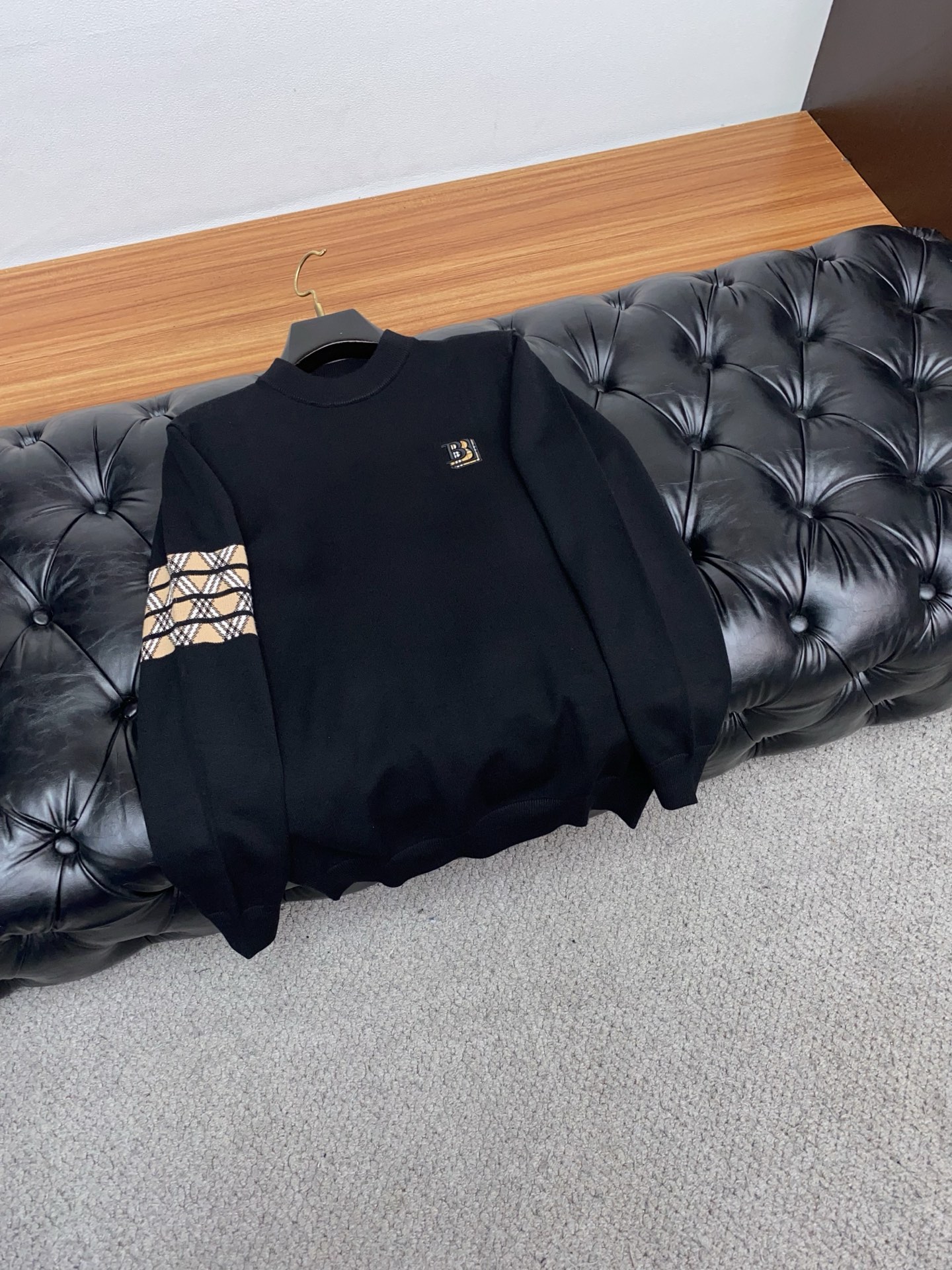 Burberry Basic Clothing Wool M-l-xl