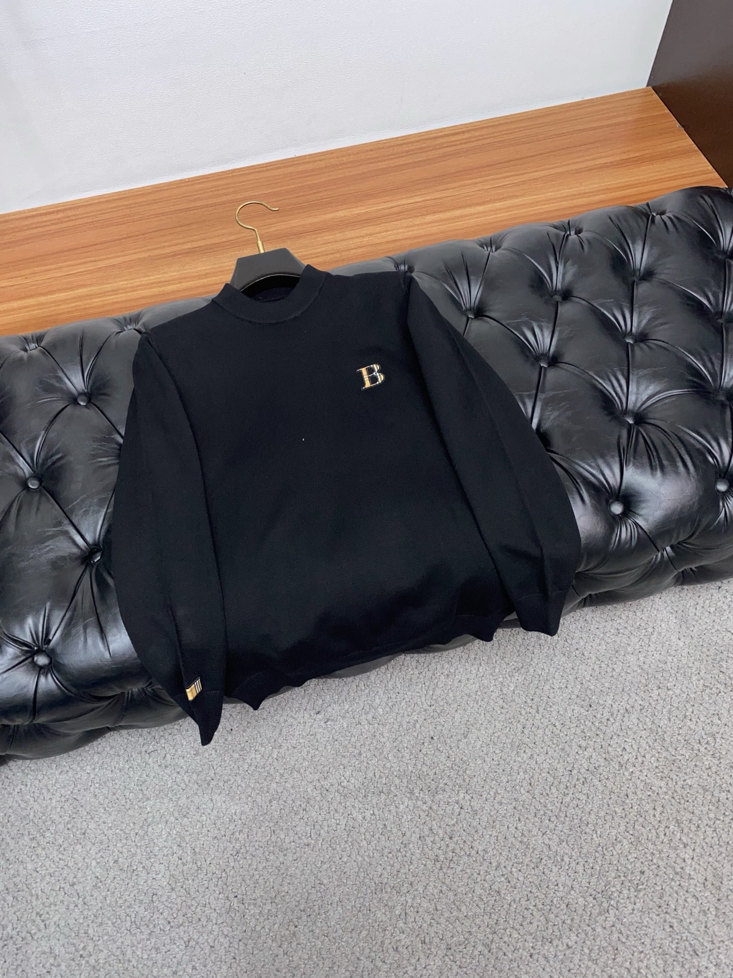 Burberry Basic Clothing Wool M-l-xl