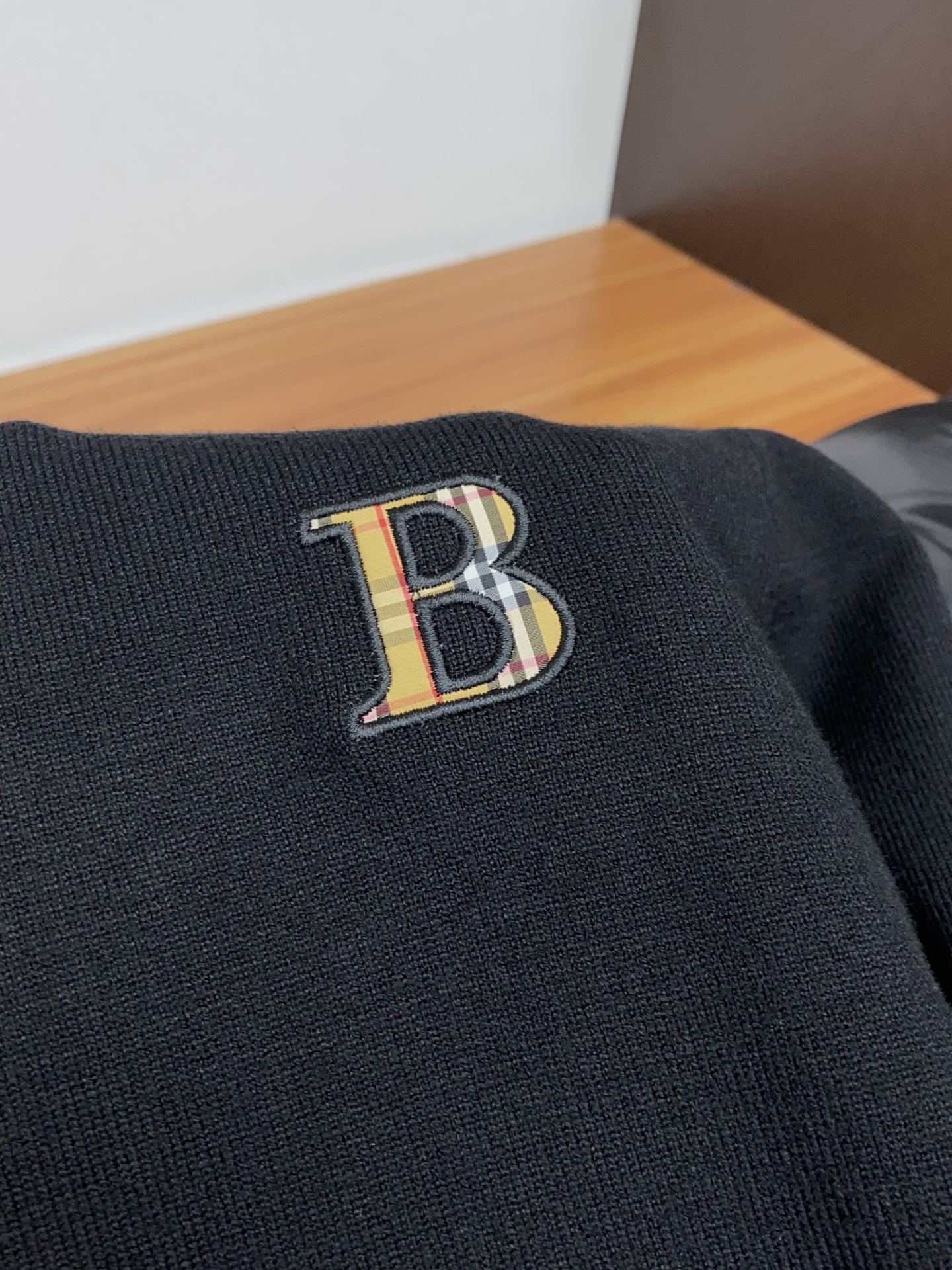 Burberry Basic Clothing Wool M-l-xl