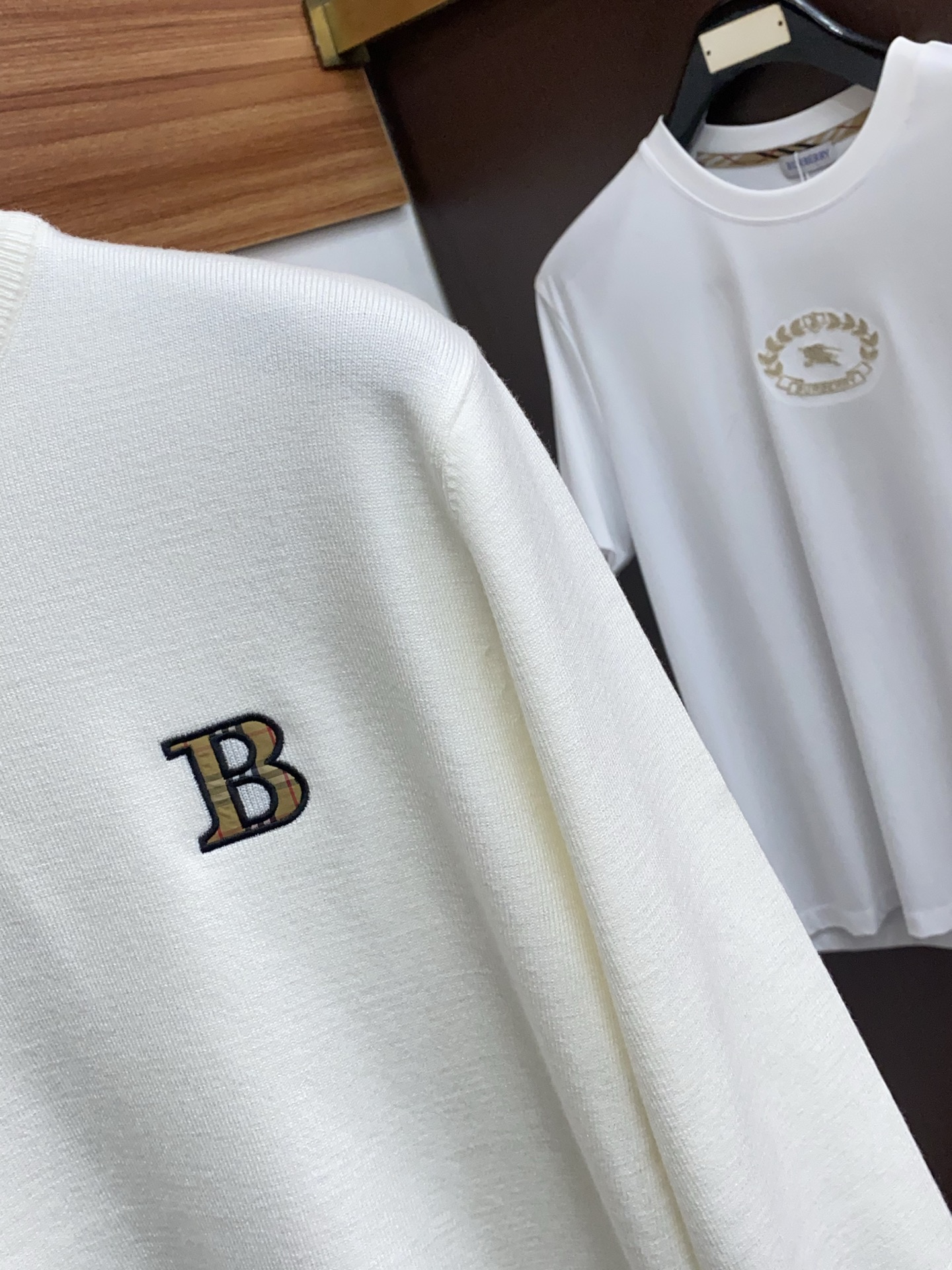 Burberry Basic Clothing Wool M-l-xl