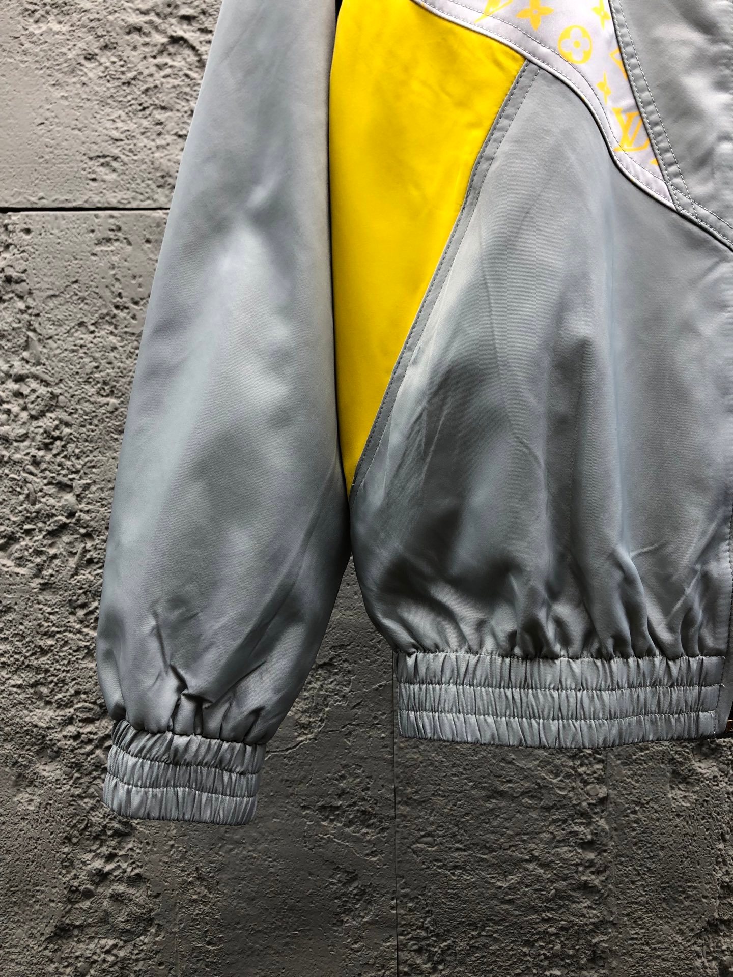 Louis Vuitton Jacket Gray Printed S-m-l-xl