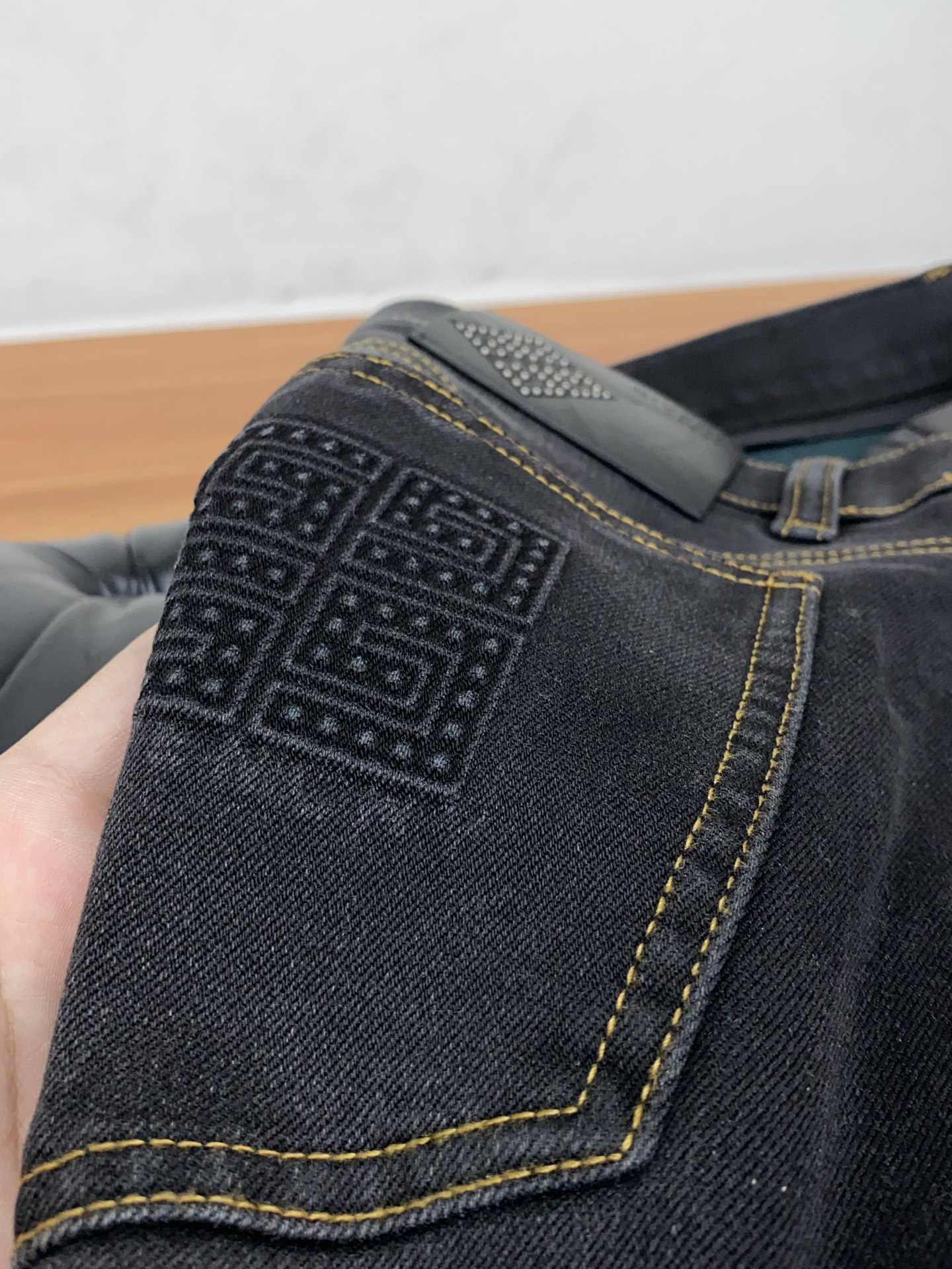 Givenchy Jeans Knitted Slim Fit