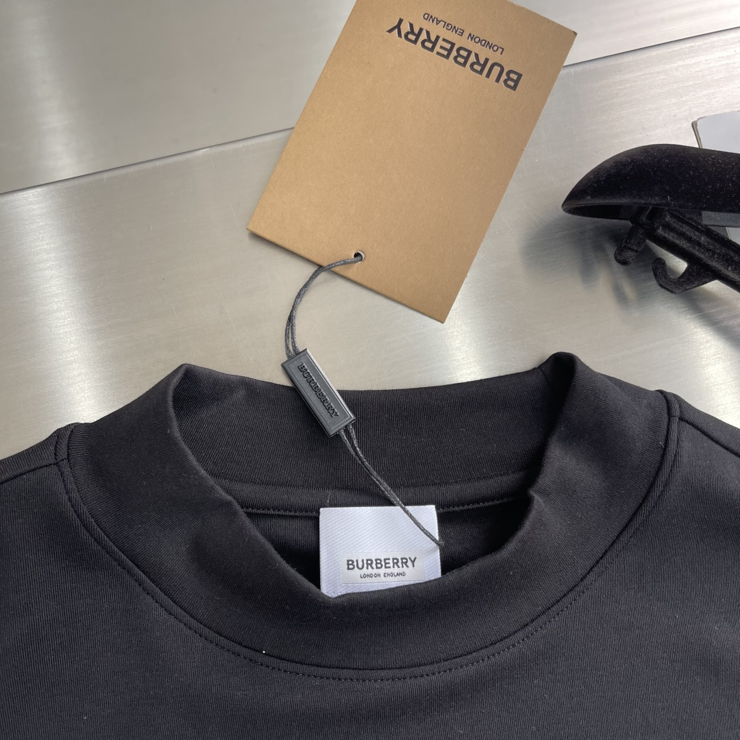 Burberry Male Basic Clothing M-l-xl