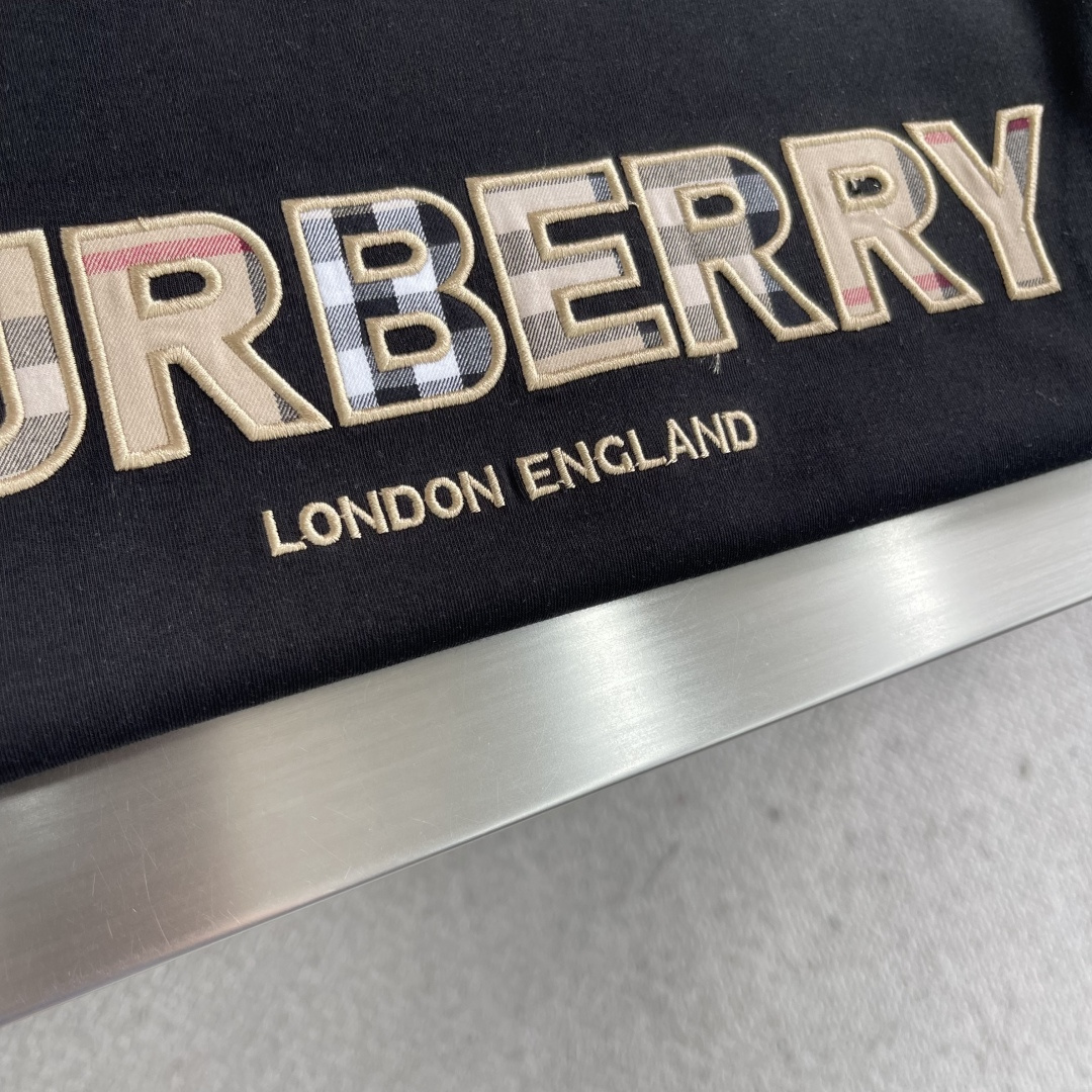 Burberry Male Basic Clothing M-l-xl