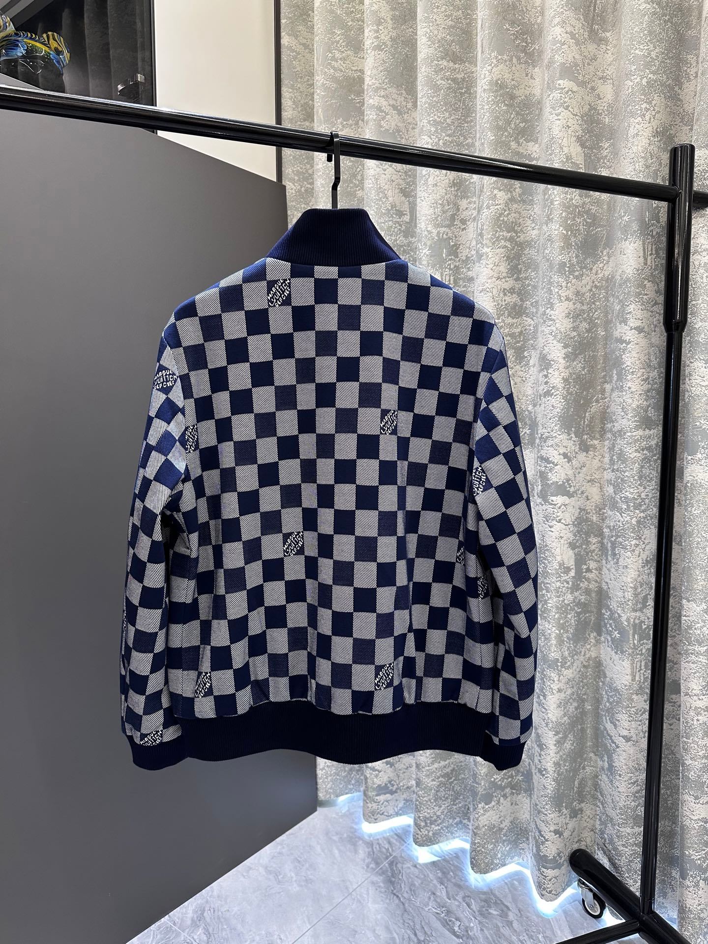 Louis Vuitton Basic Clothing S-m-l-xl-xxl-xxxl