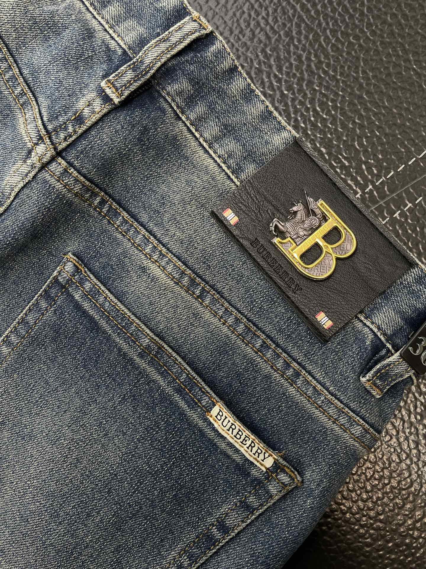 Burberry Jeans