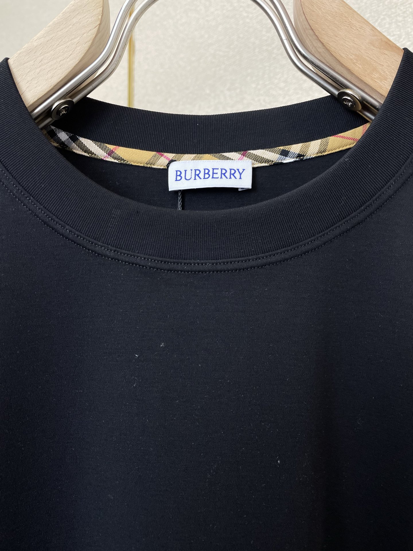 Burberry Male Basic Clothing M-xl