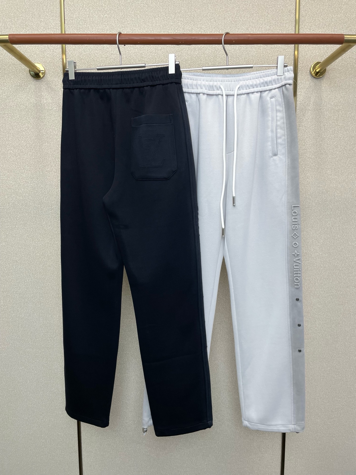 Louis Vuitton Basic Clothing S-m-l-xl