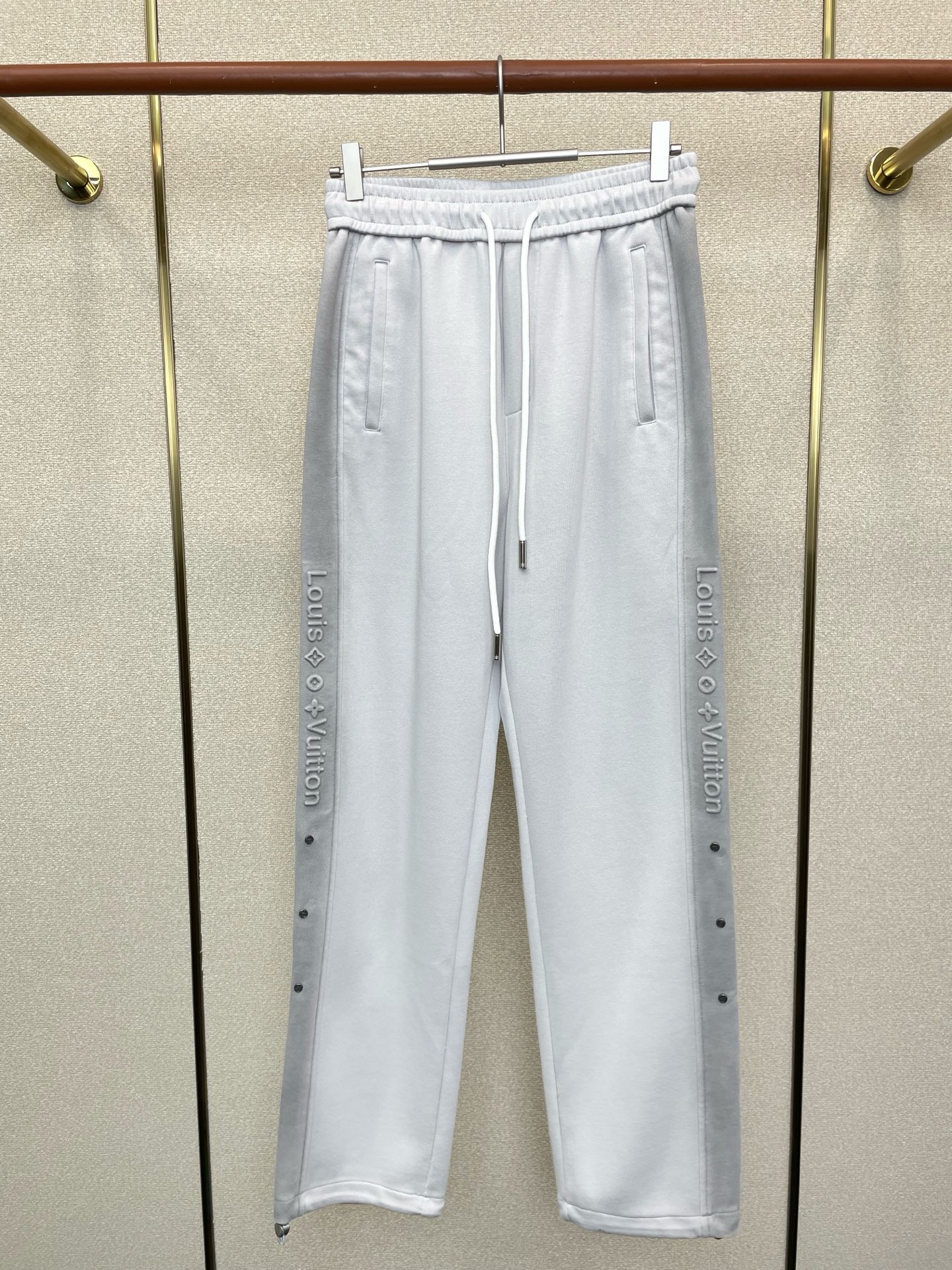 Louis Vuitton Basic Clothing S-m-l-xl