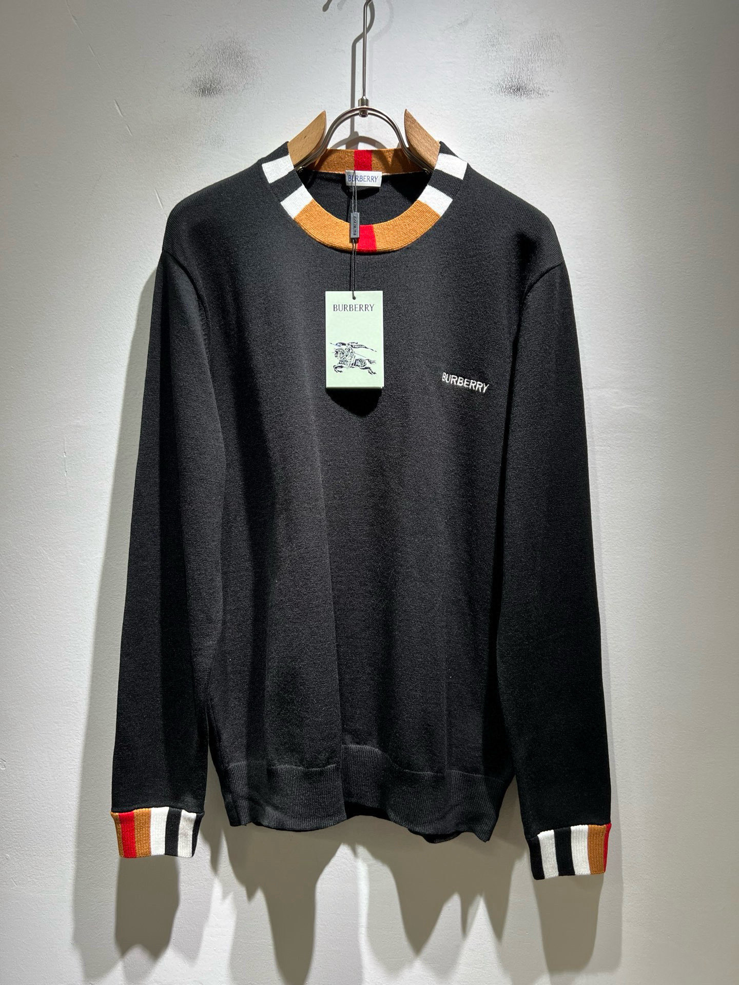 Burberry Basic Clothing Wool M-l-xl