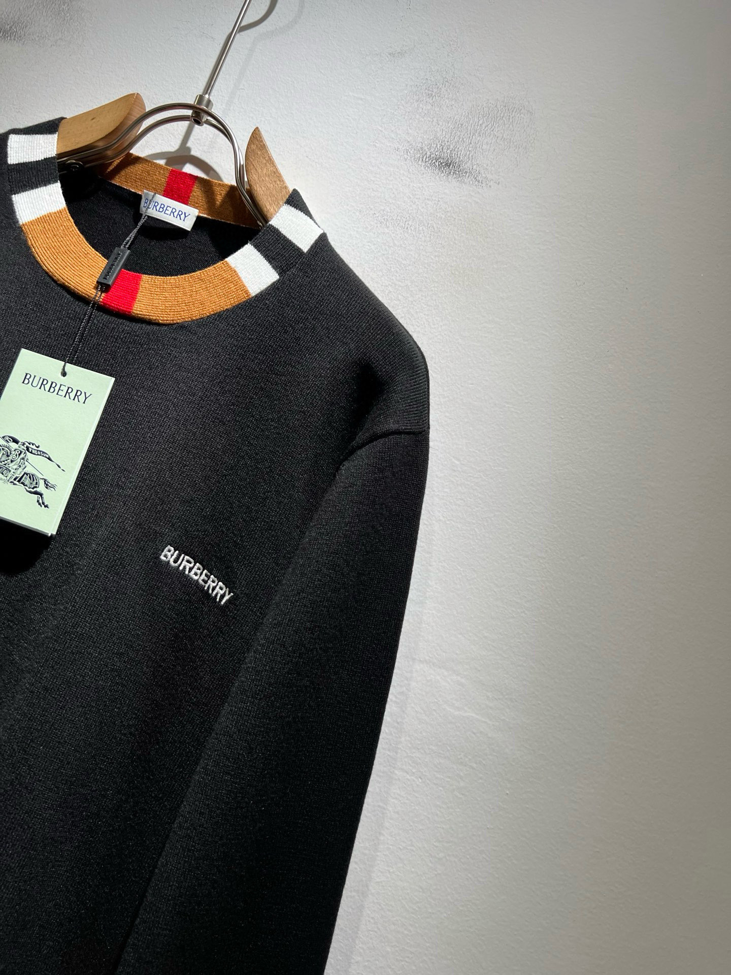 Burberry Basic Clothing Wool M-l-xl