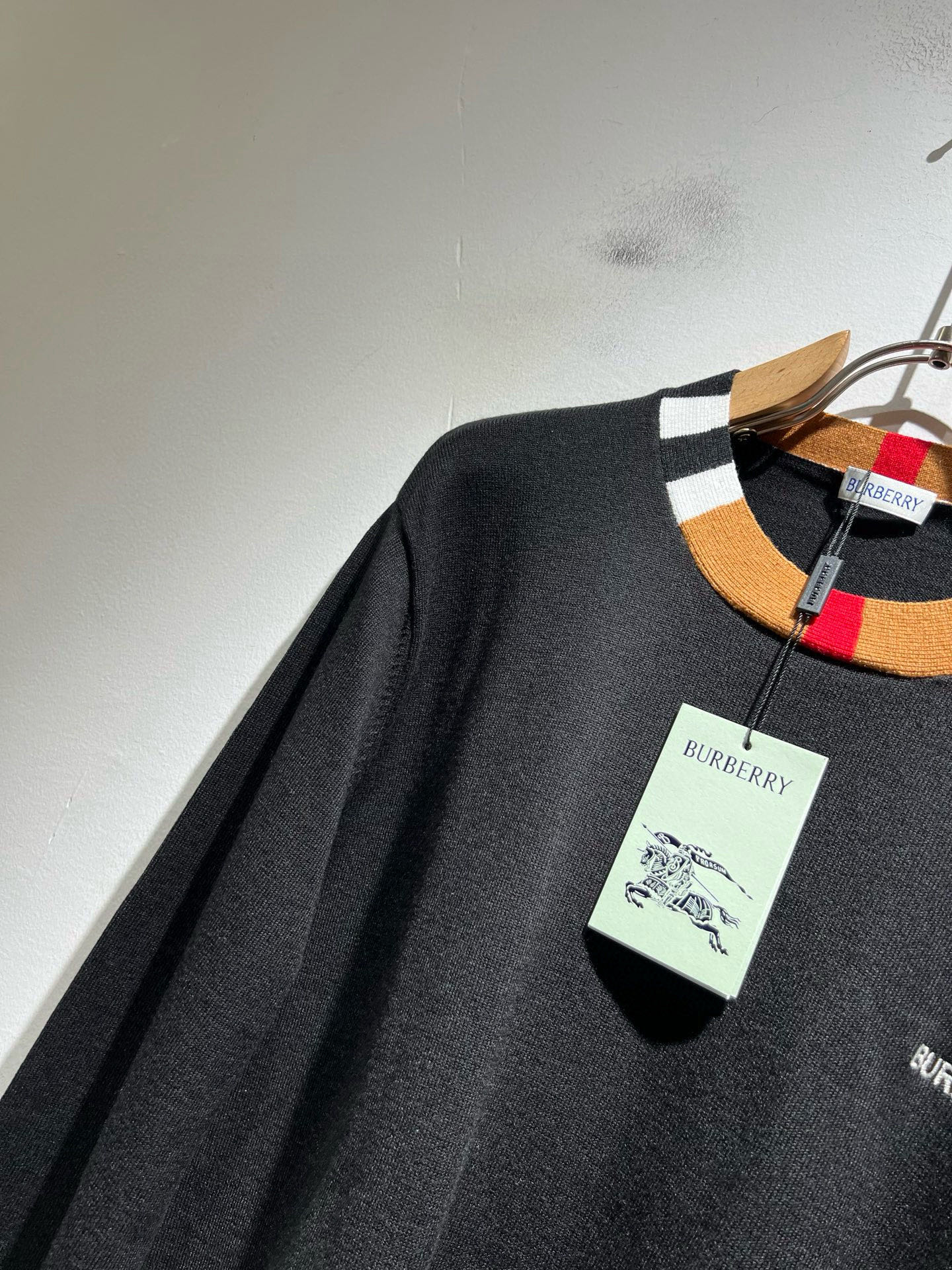 Burberry Basic Clothing Wool M-l-xl