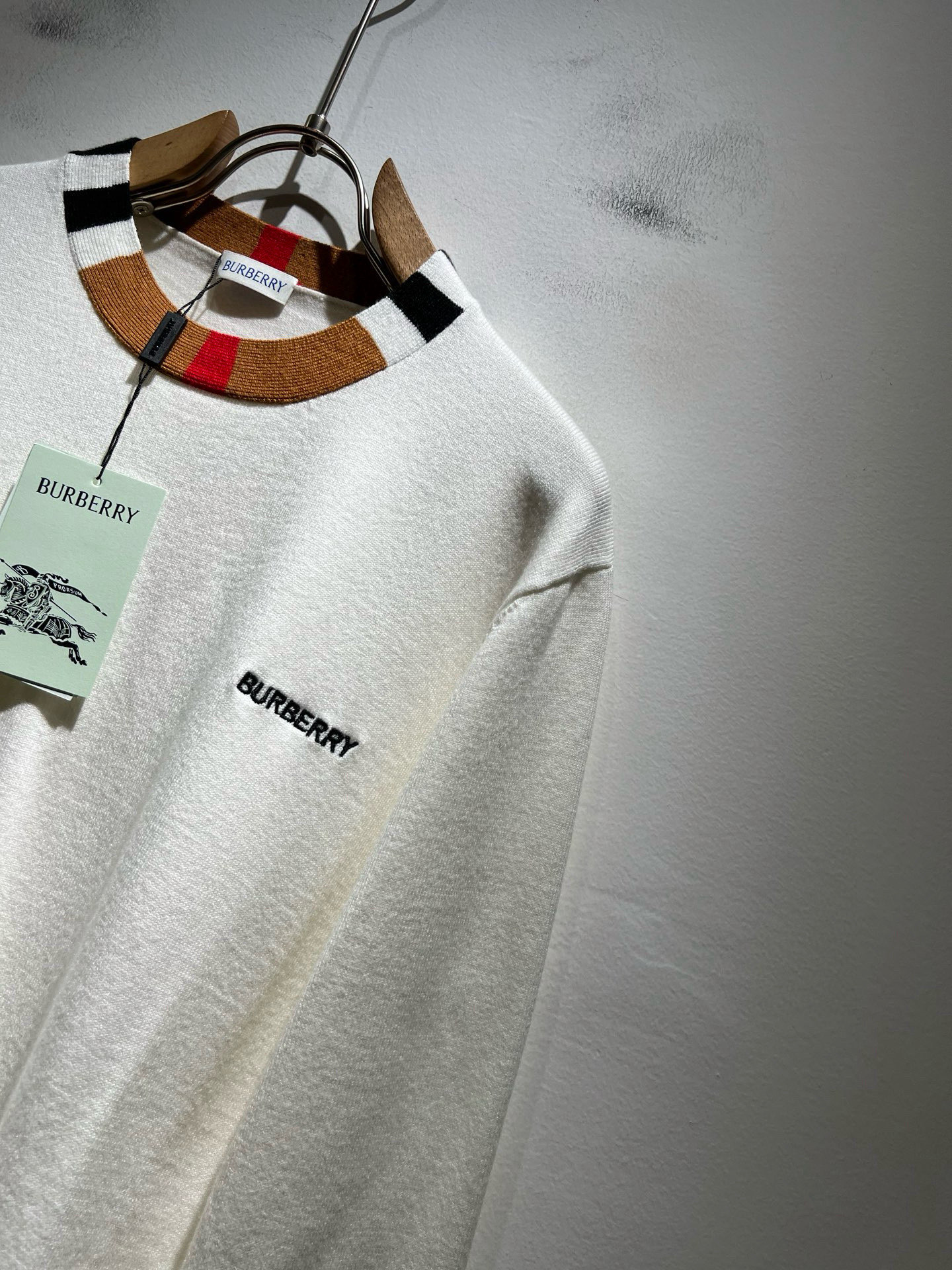 Burberry Basic Clothing Wool M-l-xl