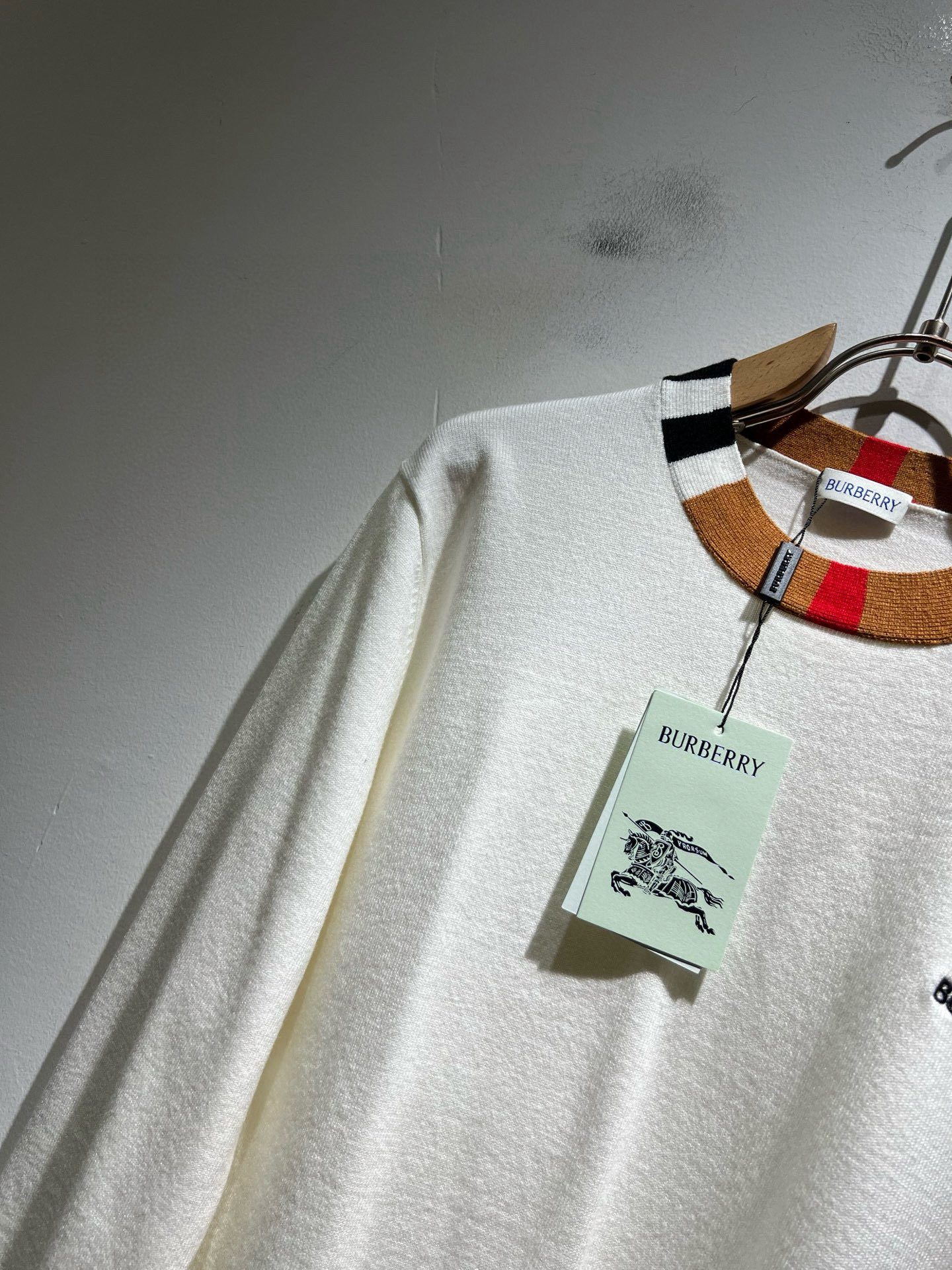 Burberry Basic Clothing Wool M-l-xl