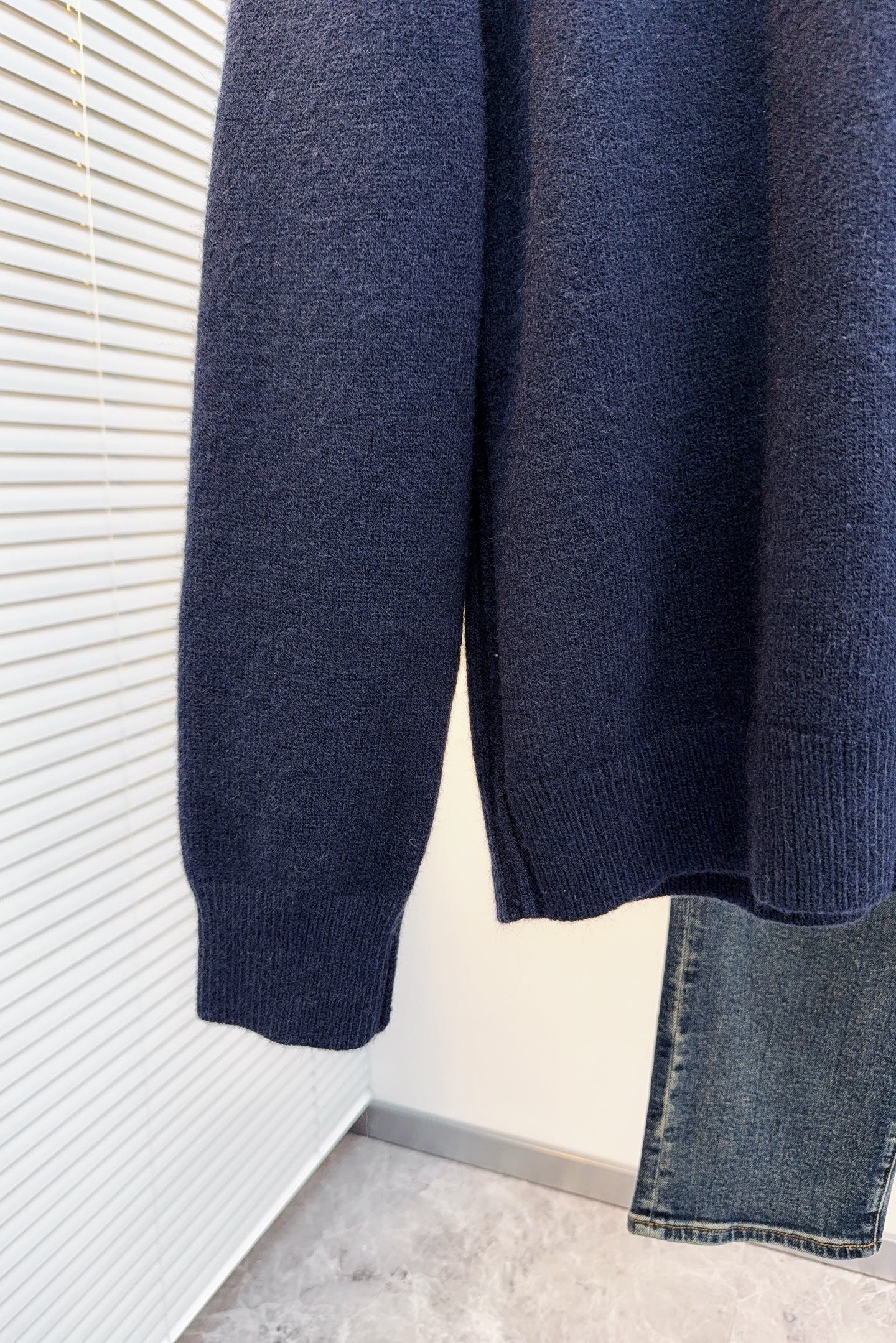 Burberry Basic Clothing Wool S-m-l-xl