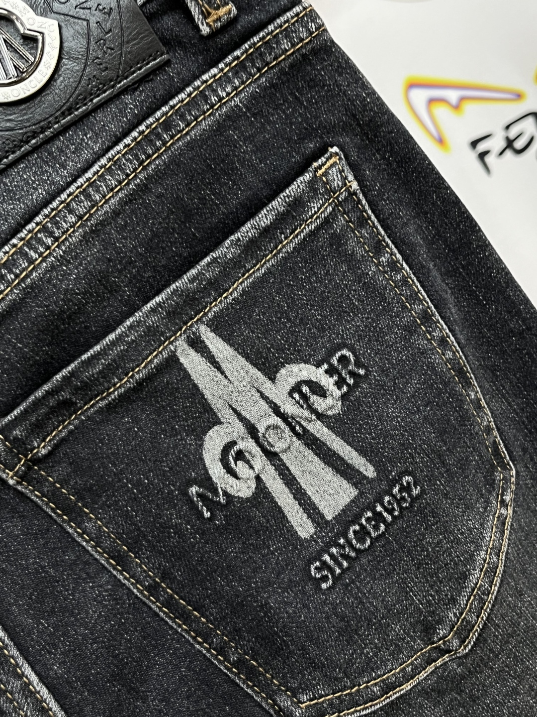 Moncler Jeans Cotton M-l