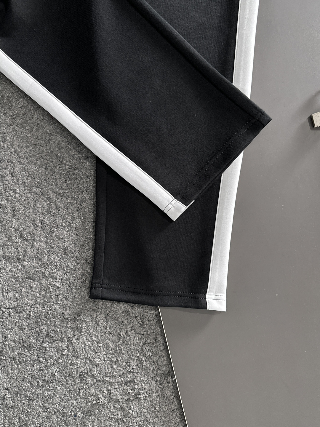 Louis Vuitton Basic Clothing M-xl