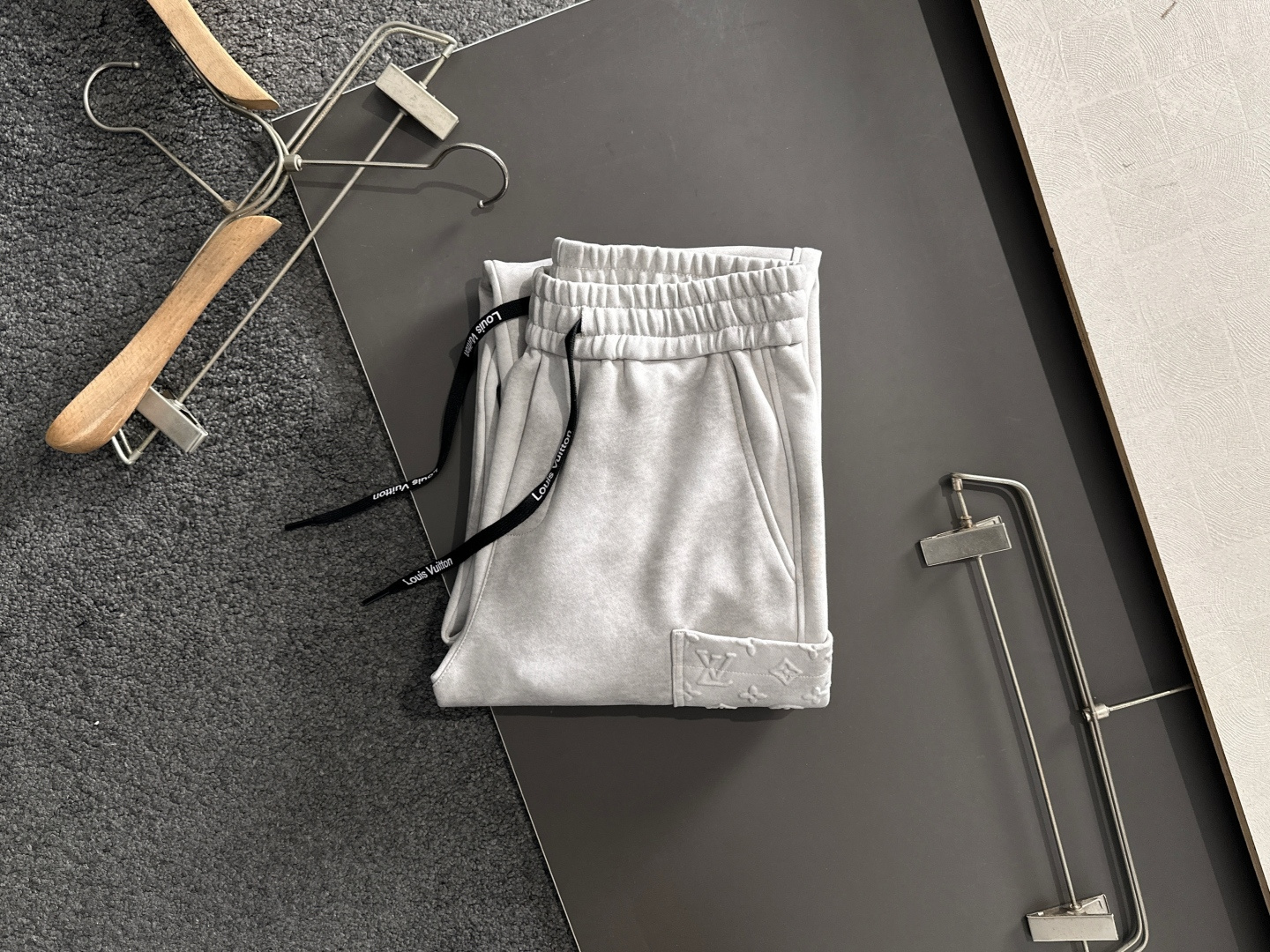 Louis Vuitton Basic Clothing M-xl