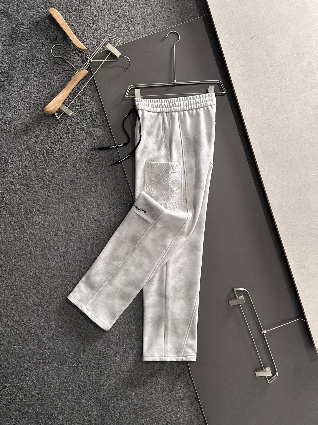 Louis Vuitton Basic Clothing M-xl