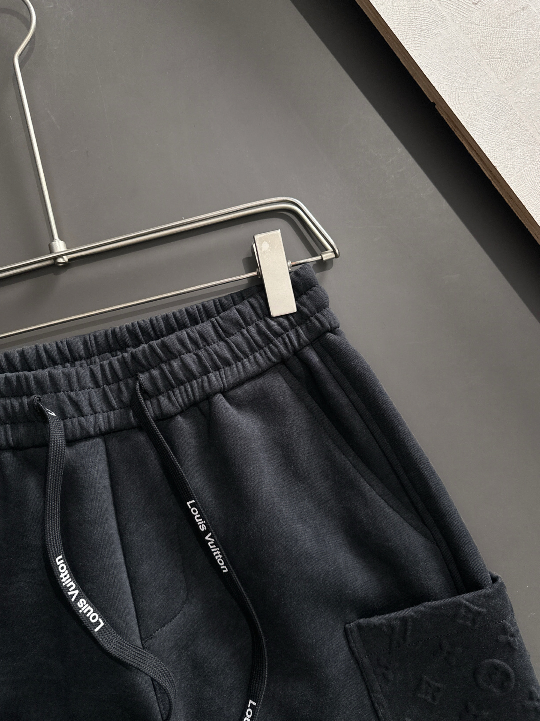 Louis Vuitton Basic Clothing M-xl