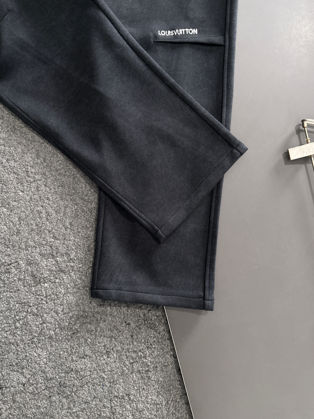 Louis Vuitton Basic Clothing M-xl