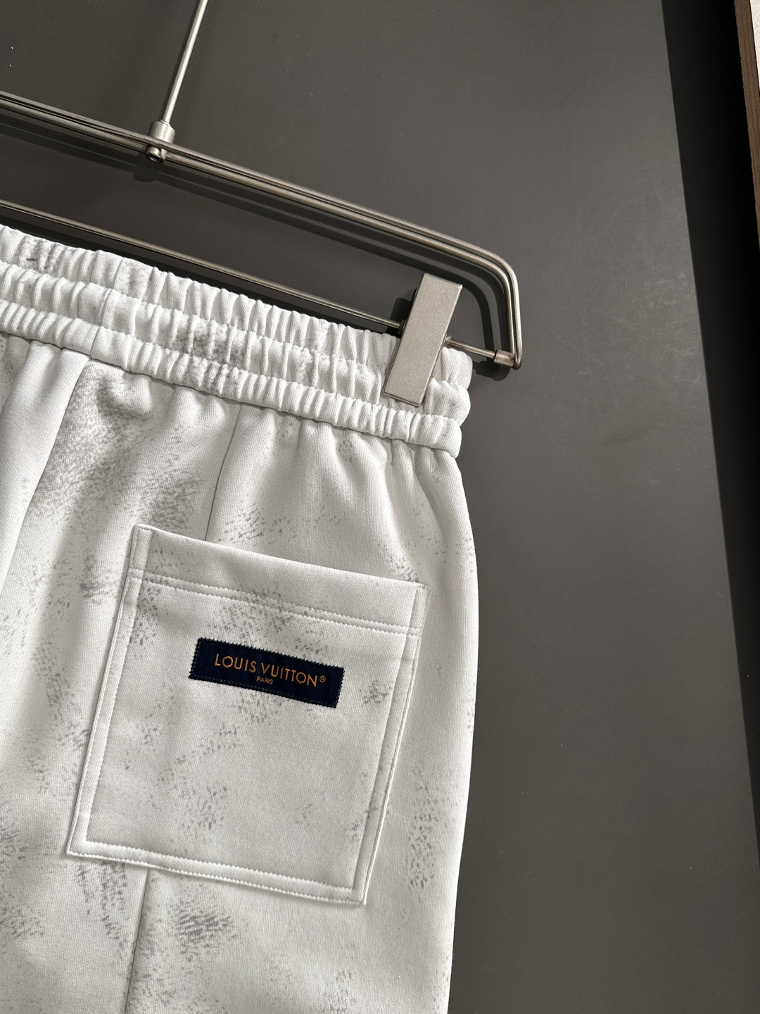 Louis Vuitton Basic Clothing M-xl