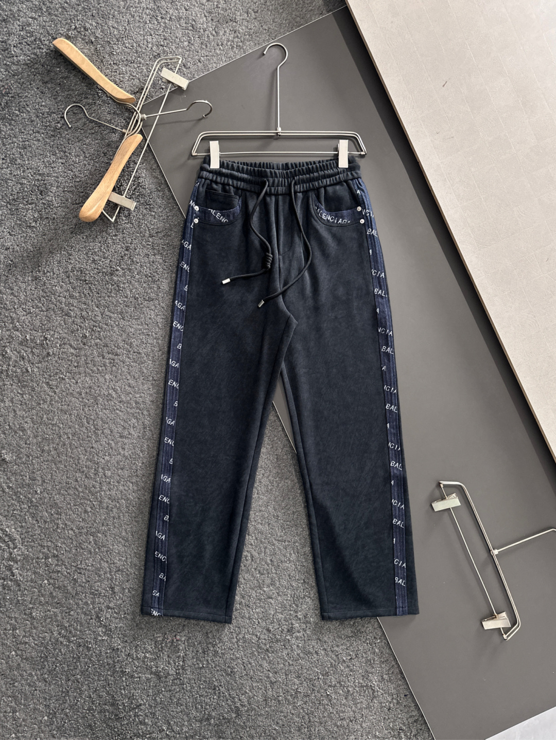 Balenciaga Basic Clothing M-l-xl