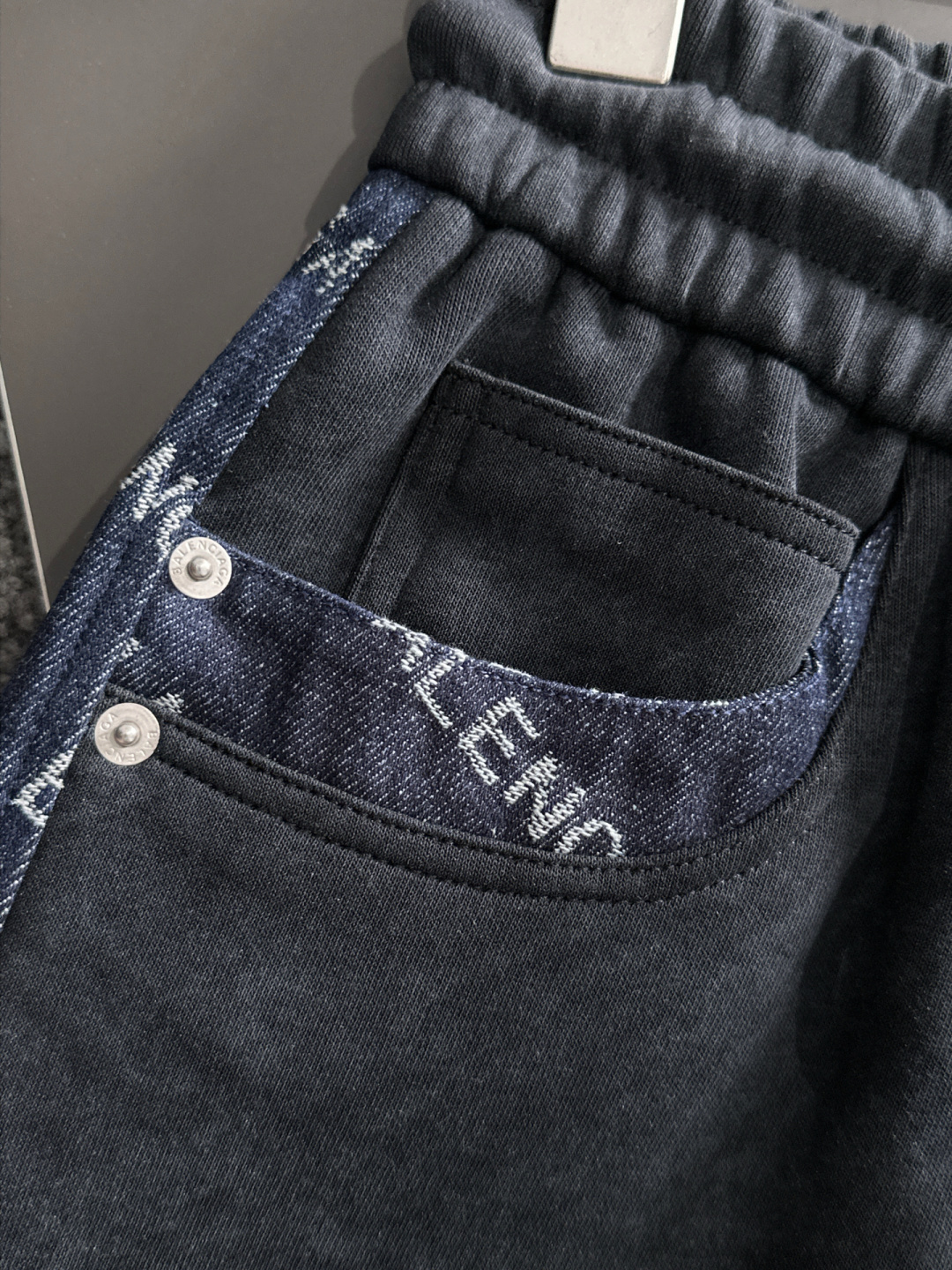 Balenciaga Basic Clothing M-l-xl