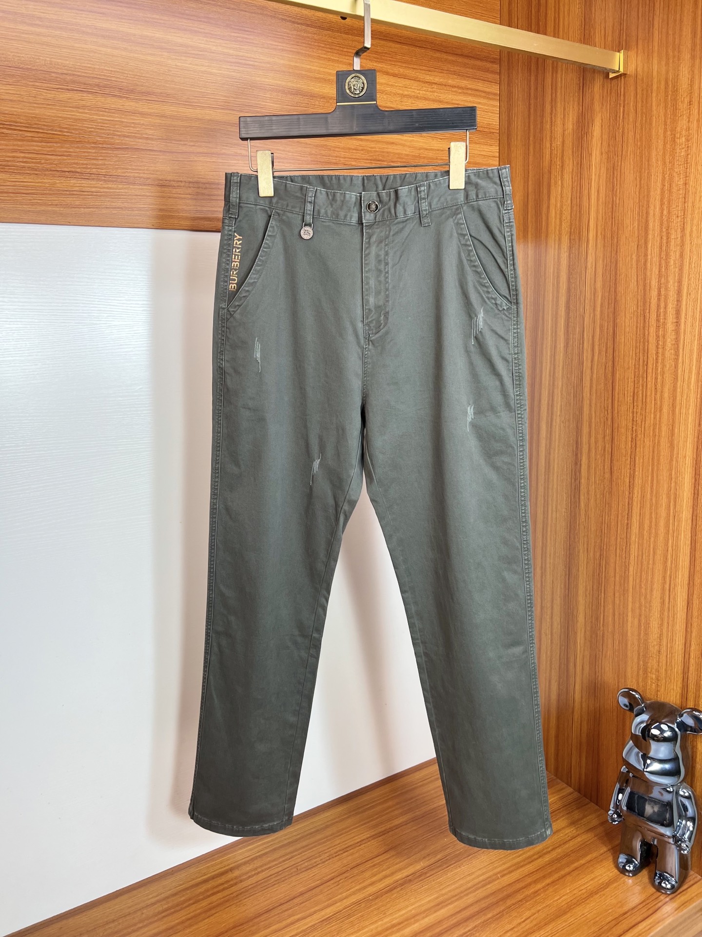 Burberry Basic Clothing 175140-32