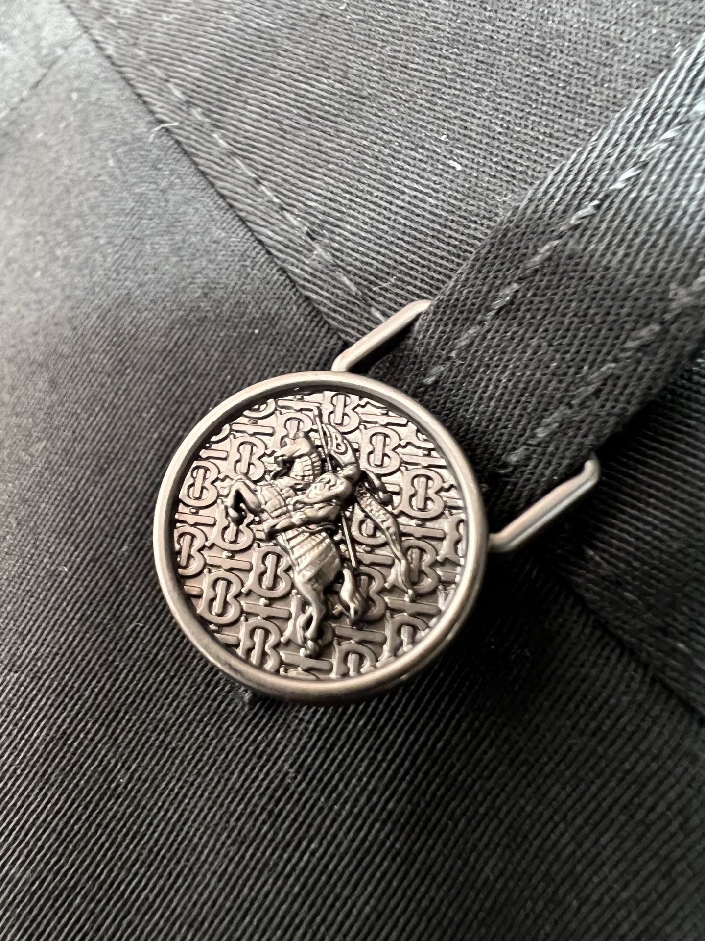 Burberry Basic Clothing 175140-32