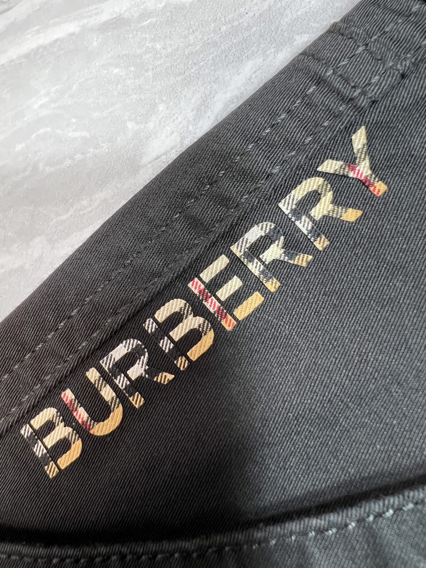 Burberry Basic Clothing 175140-32