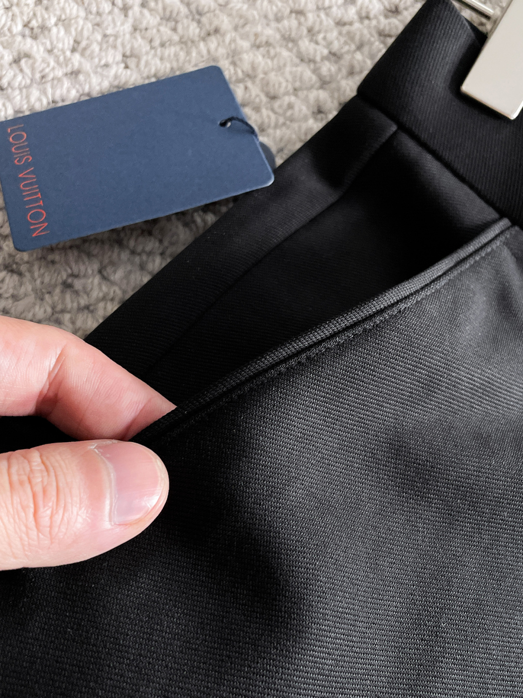 Louis Vuitton Basic Clothing L