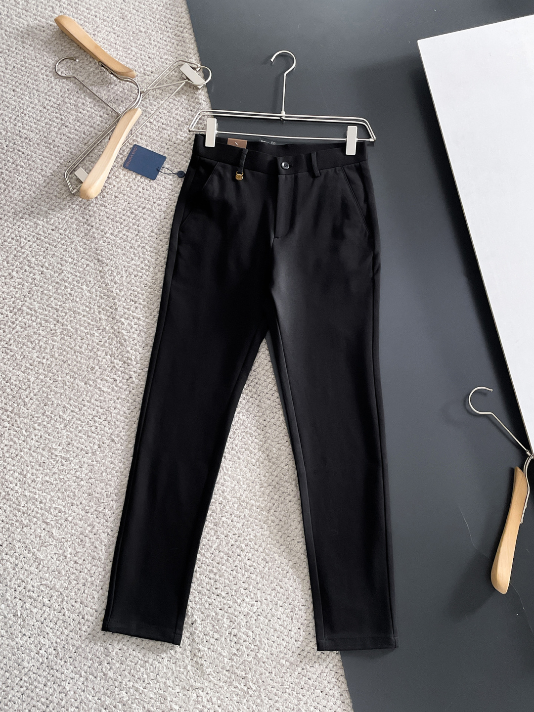 Louis Vuitton Basic Clothing L