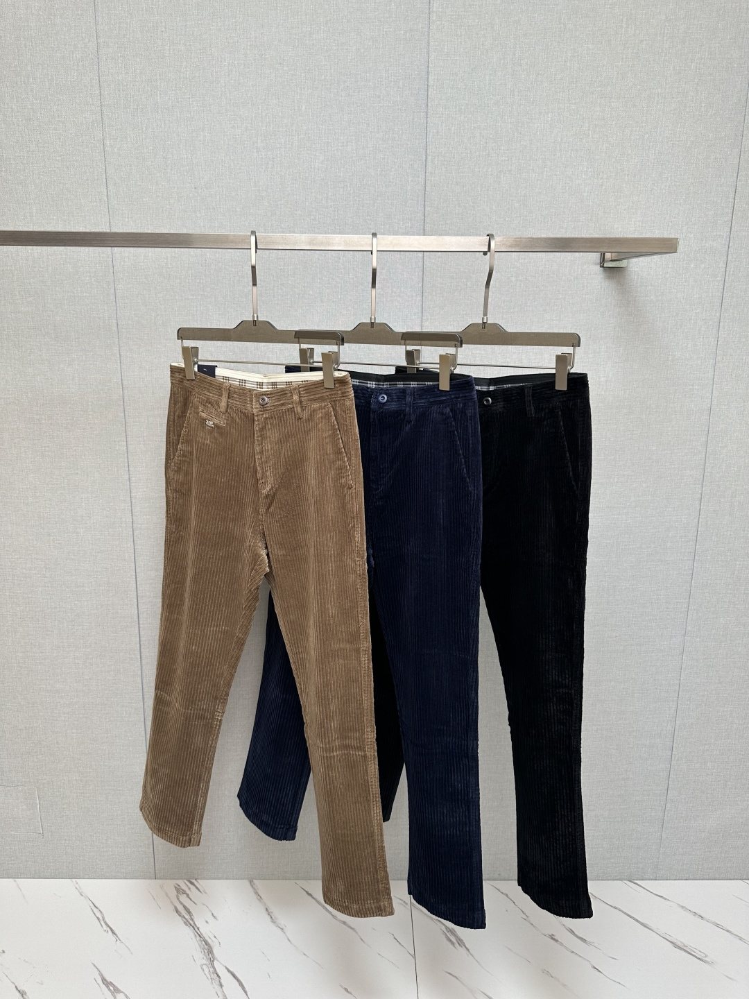 Louis Vuitton Basic Clothing L