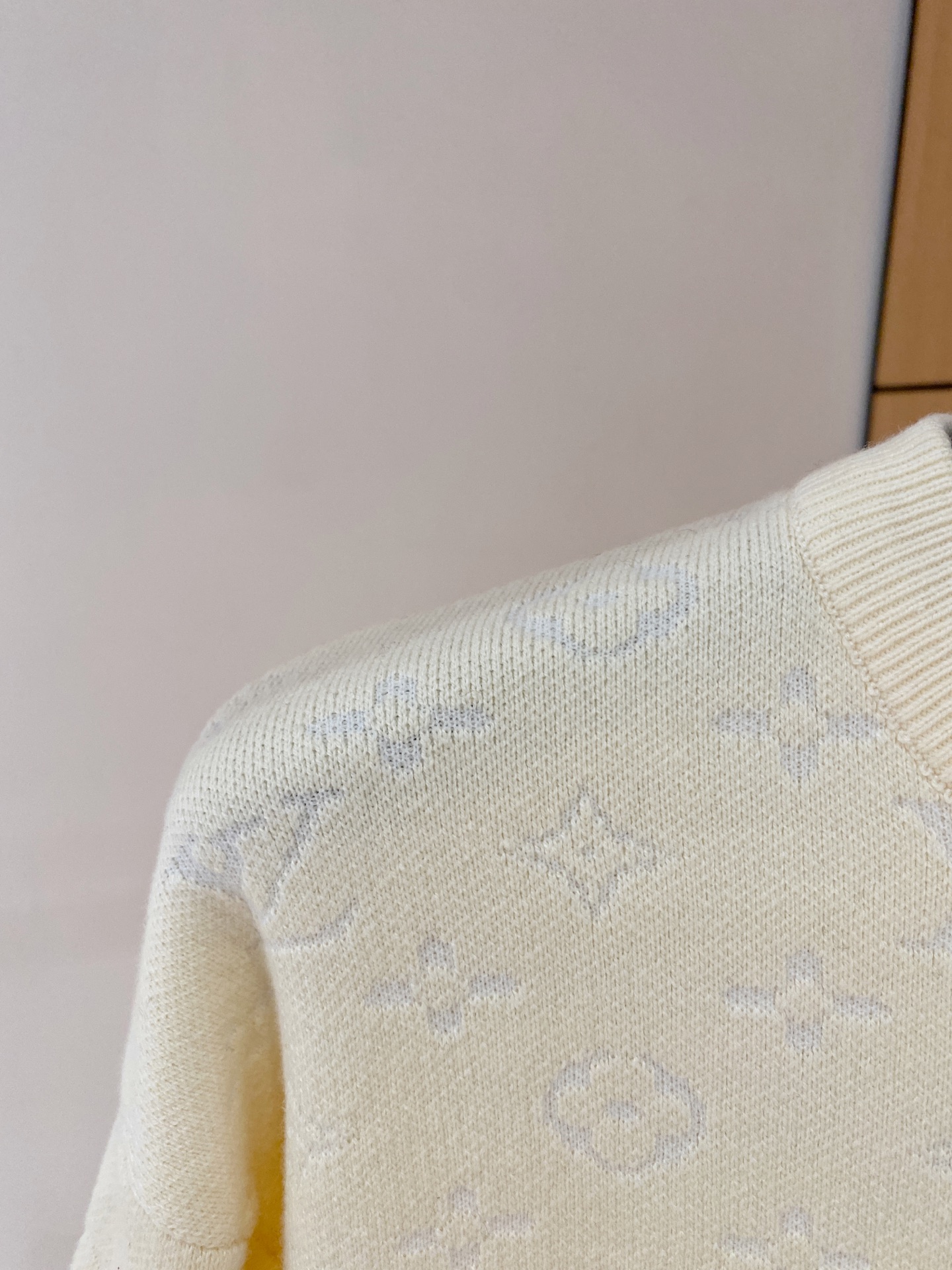 Louis Vuitton Basic Clothing Wool M-l-xl